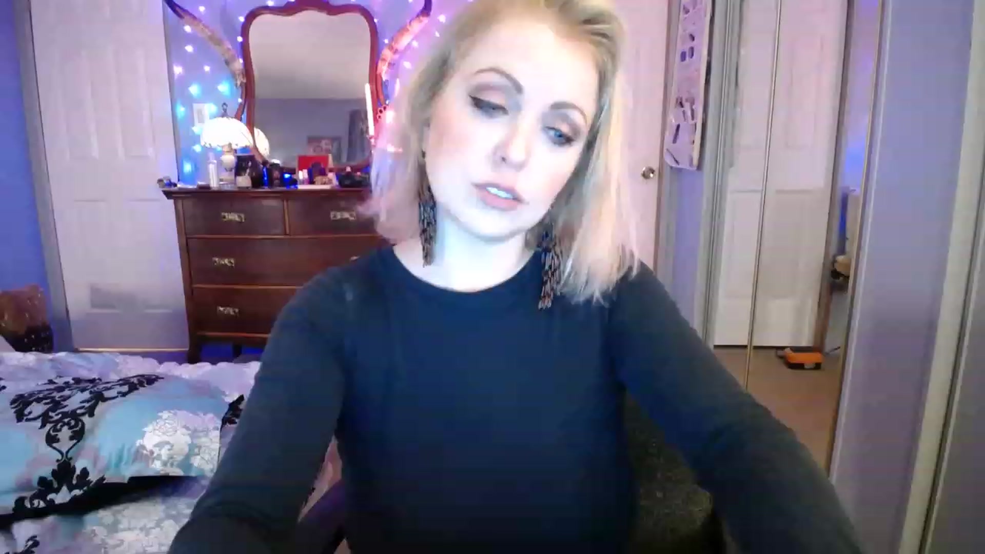 Gallery image thumbnail from Country_Daisy's myfreecams stream on, 12/27/2022, 24:02 image 1 of 20