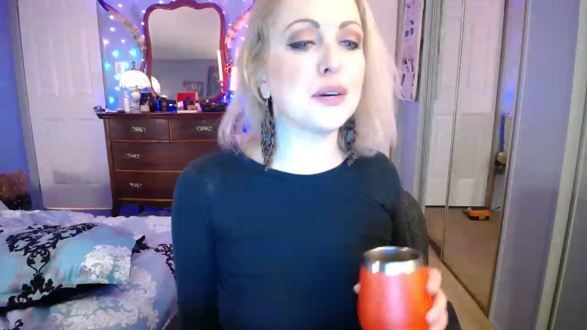 Gallery image thumbnail from Country_Daisy's myfreecams stream on, 12/27/2022, 24:02 image 2 of 20