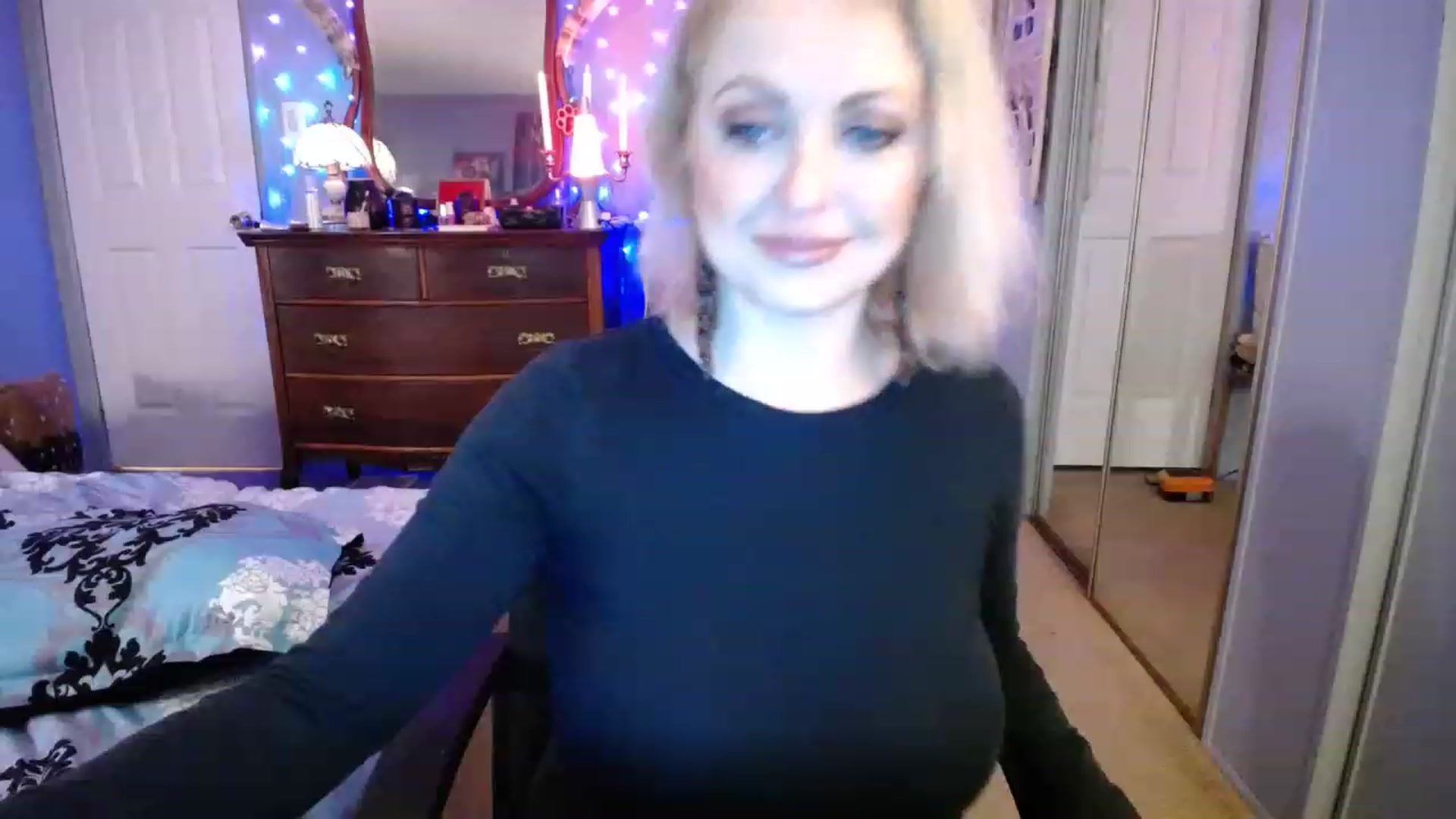 Gallery image thumbnail from Country_Daisy's myfreecams stream on, 12/27/2022, 24:02 image 19 of 20