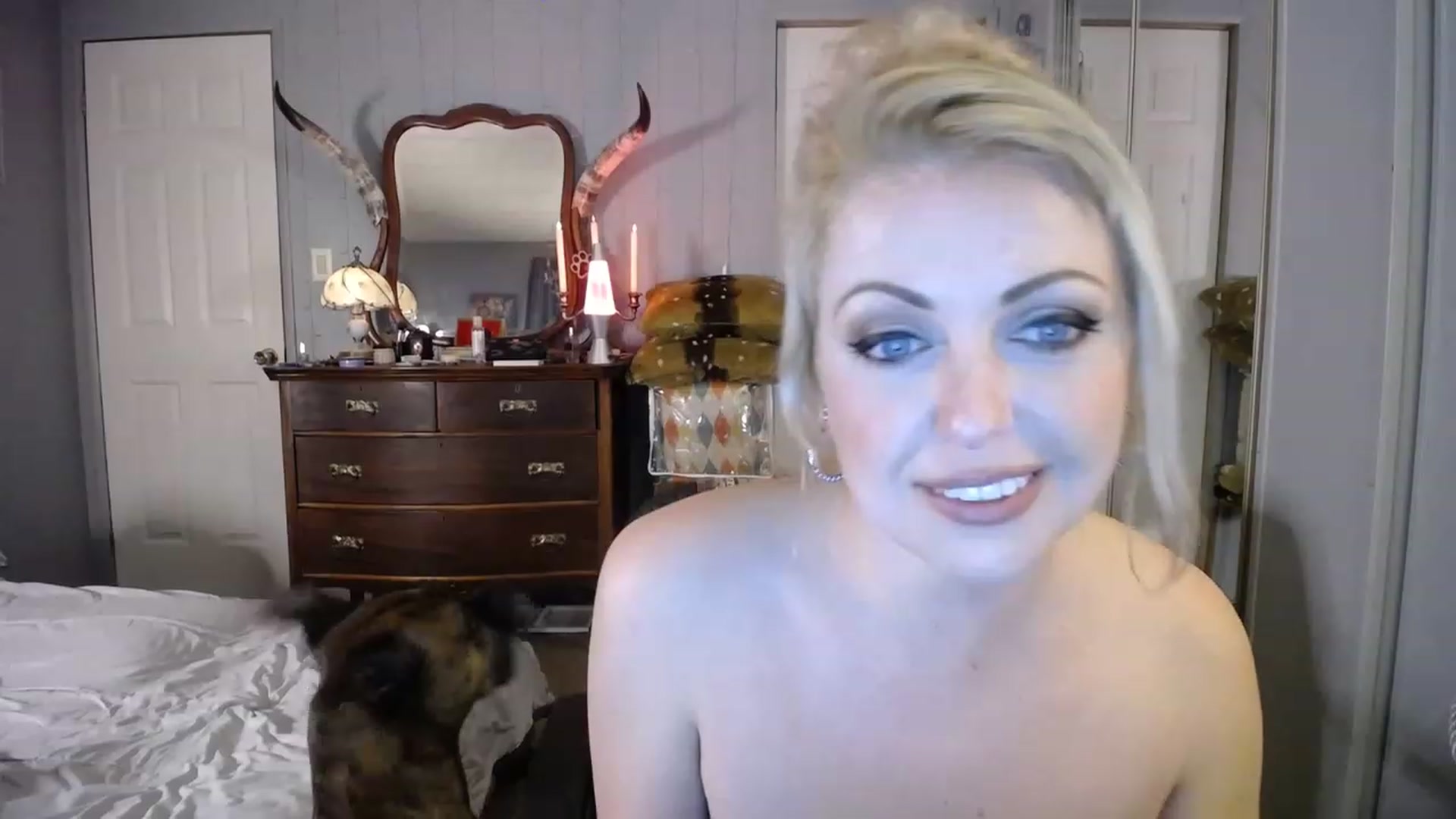Gallery image thumbnail from Country_Daisy's myfreecams stream on, 12/30/2022, 24:10 image 12 of 20