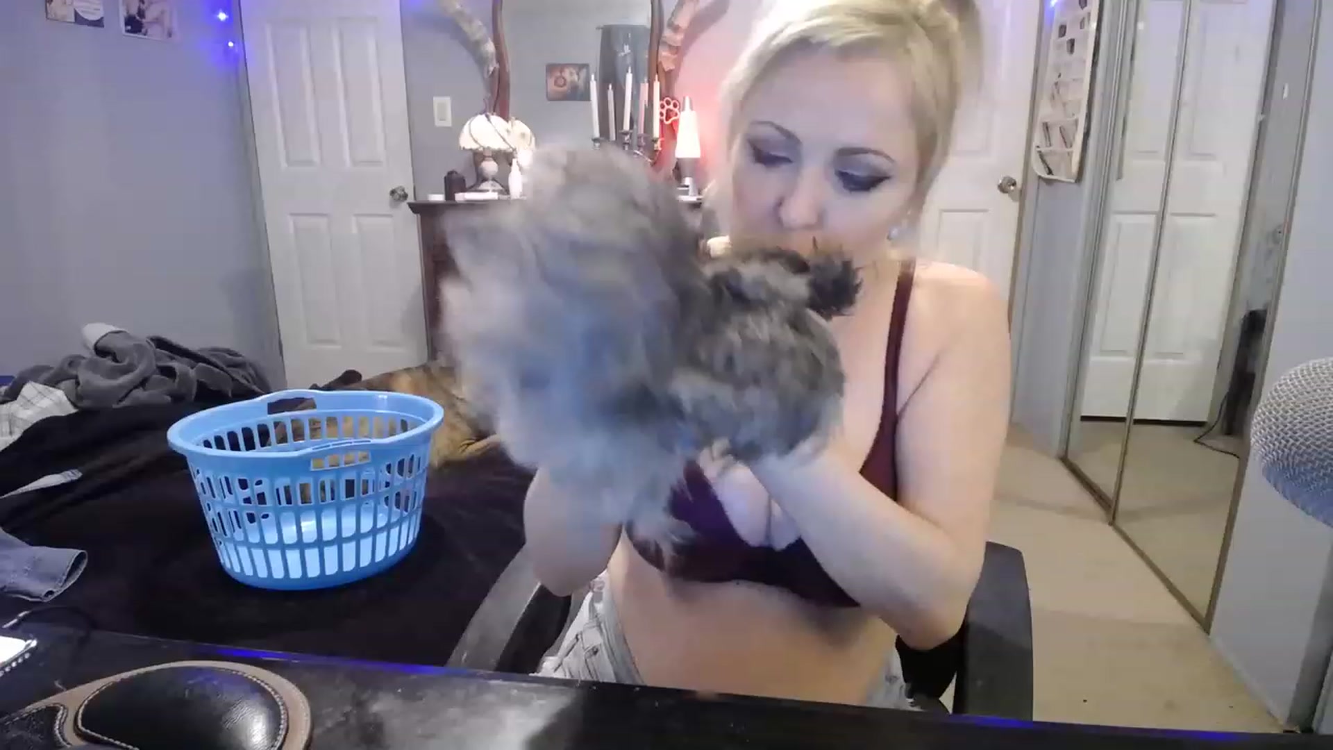 Gallery image thumbnail from Country_Daisy's myfreecams stream on, 02/13/2023, 23:54 image 19 of 20