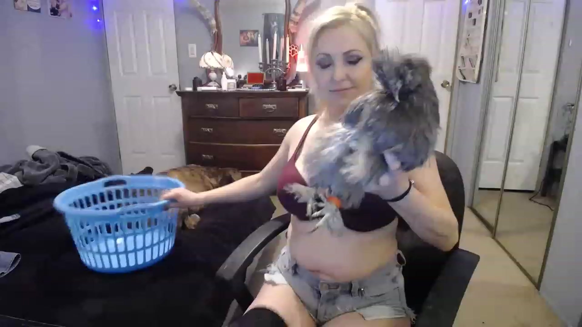 Gallery image thumbnail from Country_Daisy's myfreecams stream on, 02/13/2023, 23:54 image 15 of 20