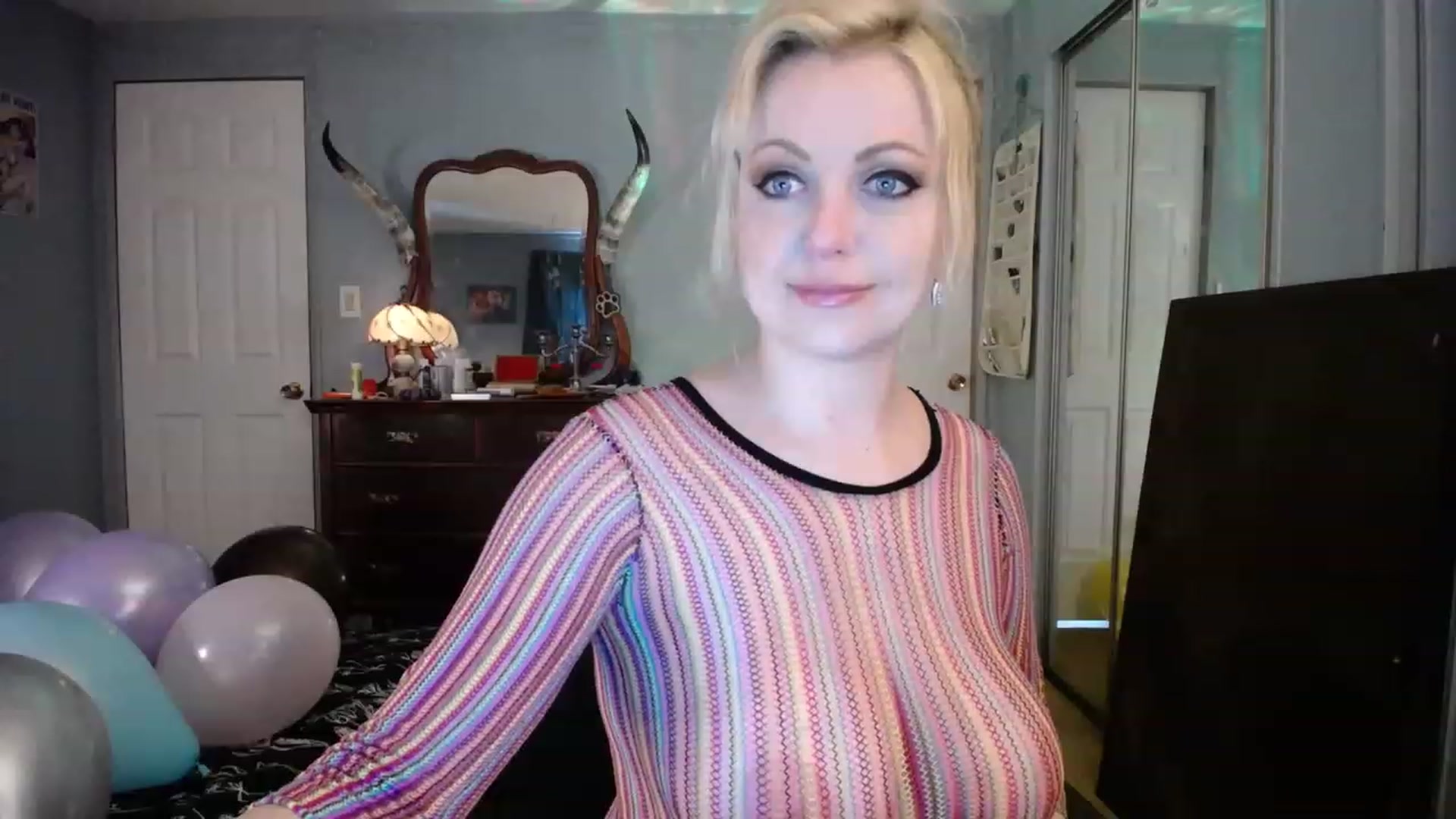 Gallery image thumbnail from Country_Daisy's myfreecams stream on, 03/16/2023, 18:18 image 16 of 20