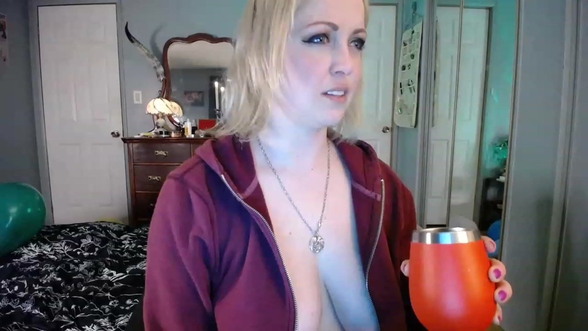 Gallery image thumbnail from Country_Daisy's myfreecams stream on, 03/24/2023, 01:14 image 7 of 20