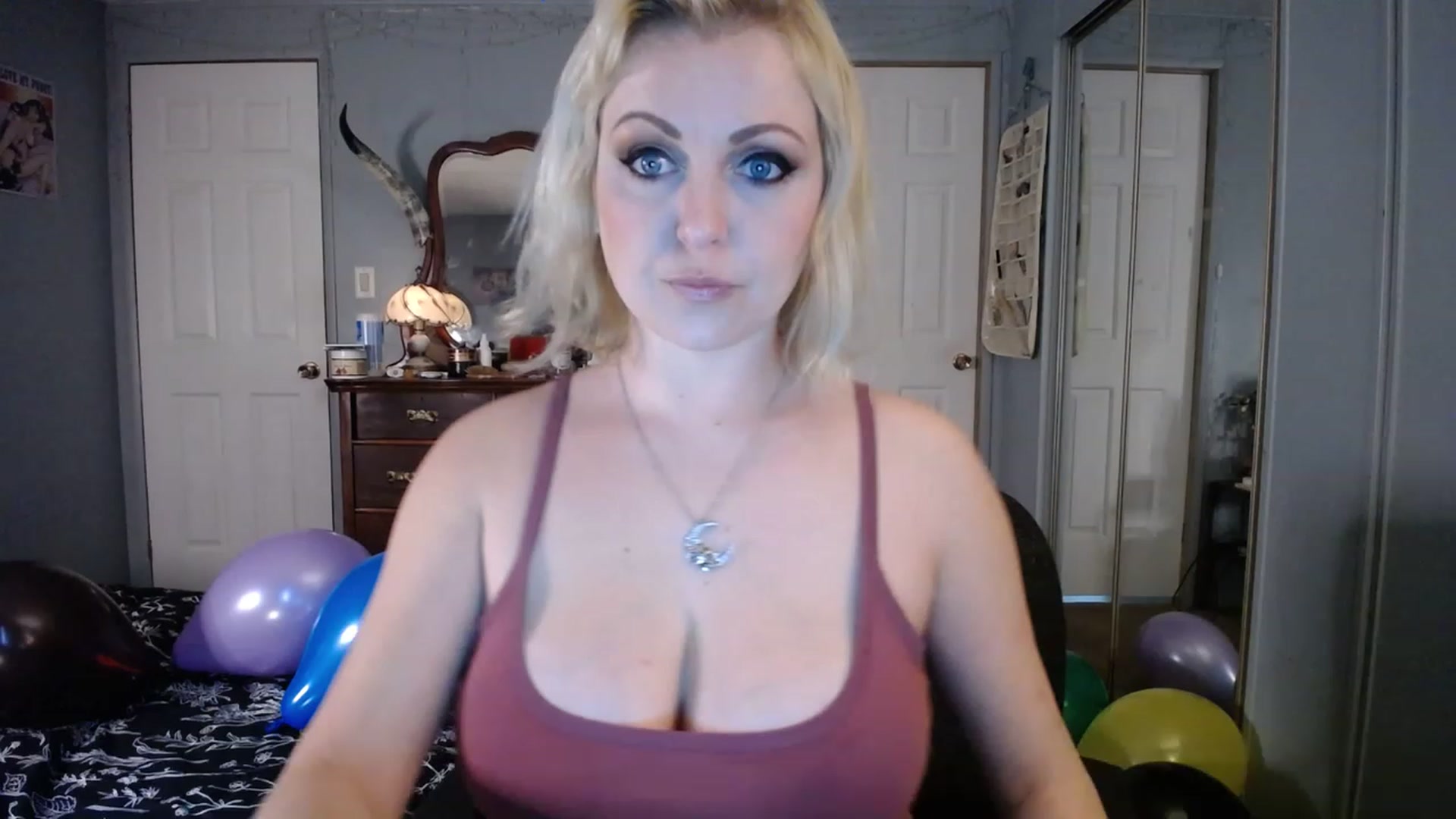 Gallery image thumbnail from Country_Daisy's myfreecams stream on, 03/27/2023, 20:44 image 3 of 20