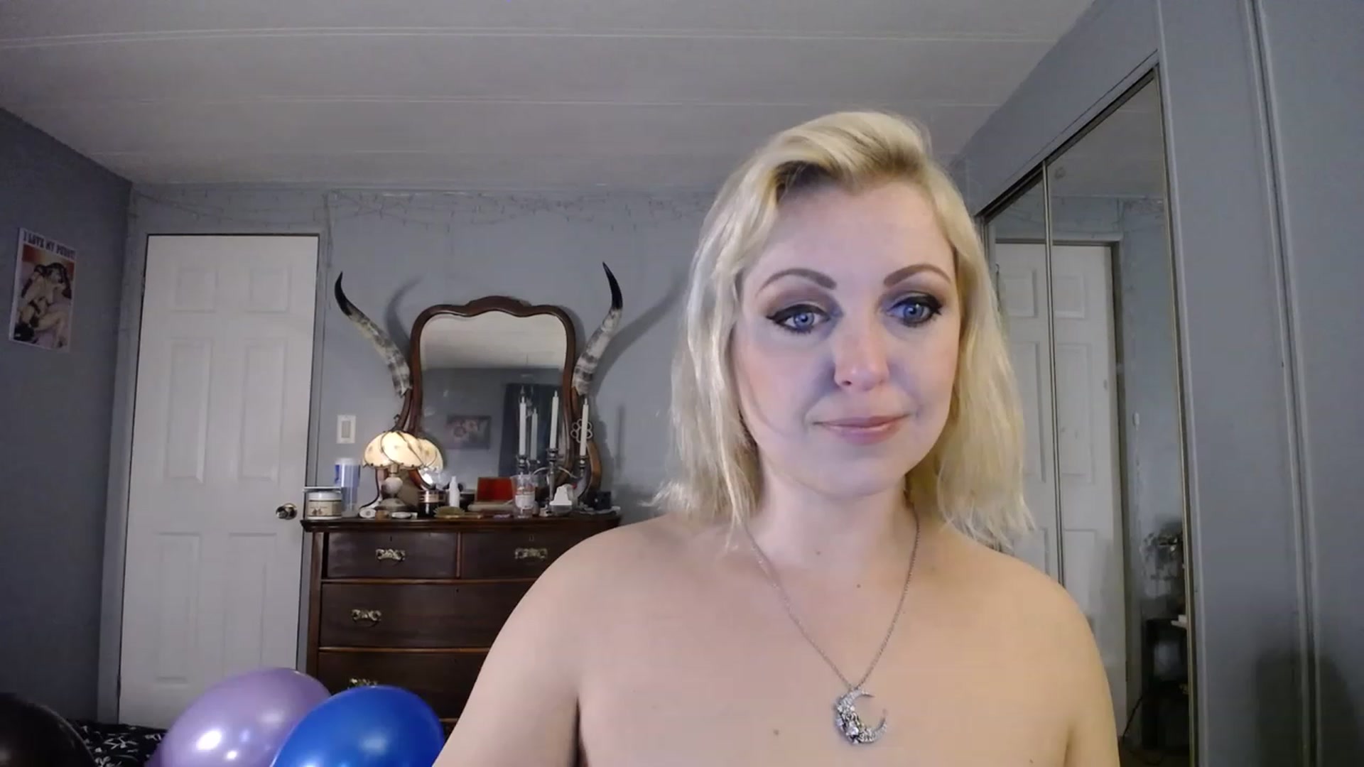 Gallery image thumbnail from Country_Daisy's myfreecams stream on, 03/27/2023, 20:44 image 17 of 20