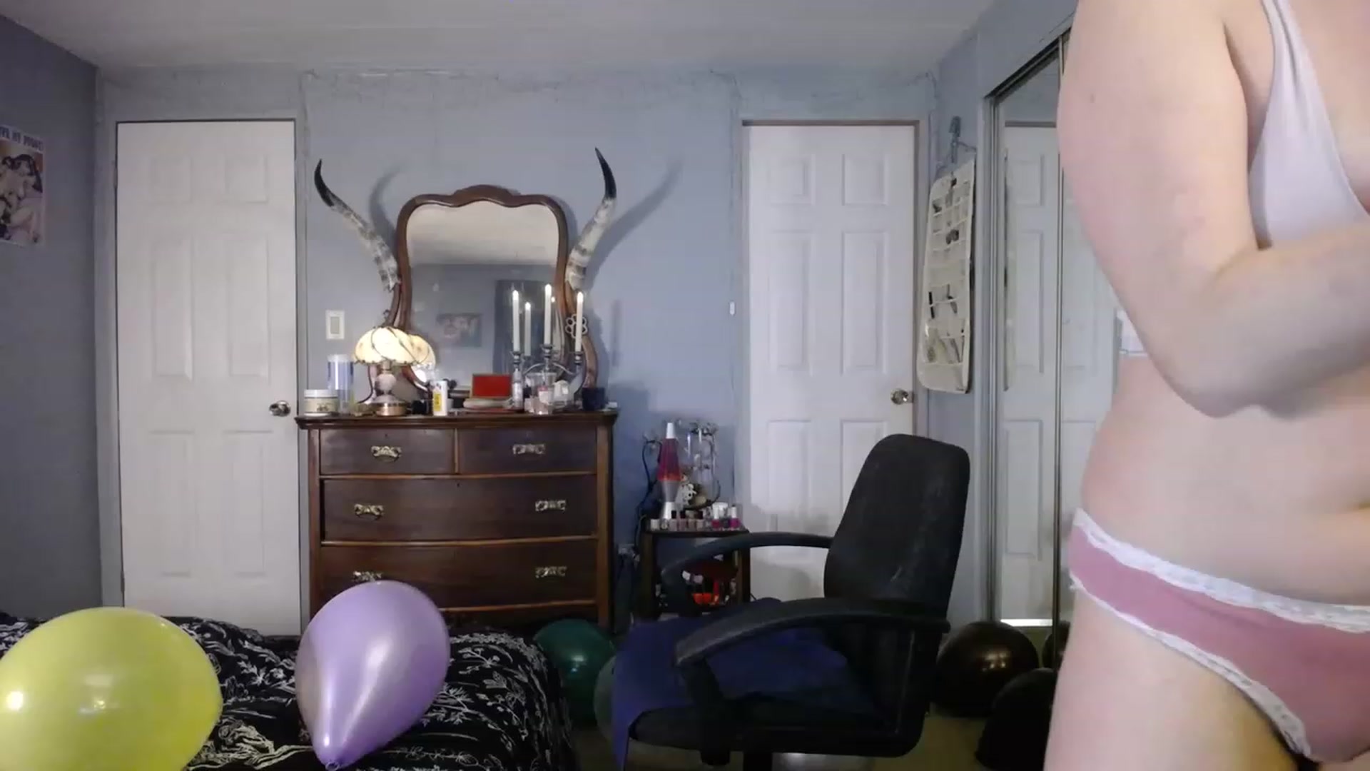 Gallery image thumbnail from Country_Daisy's myfreecams stream on, 03/29/2023, 23:28 image 15 of 20