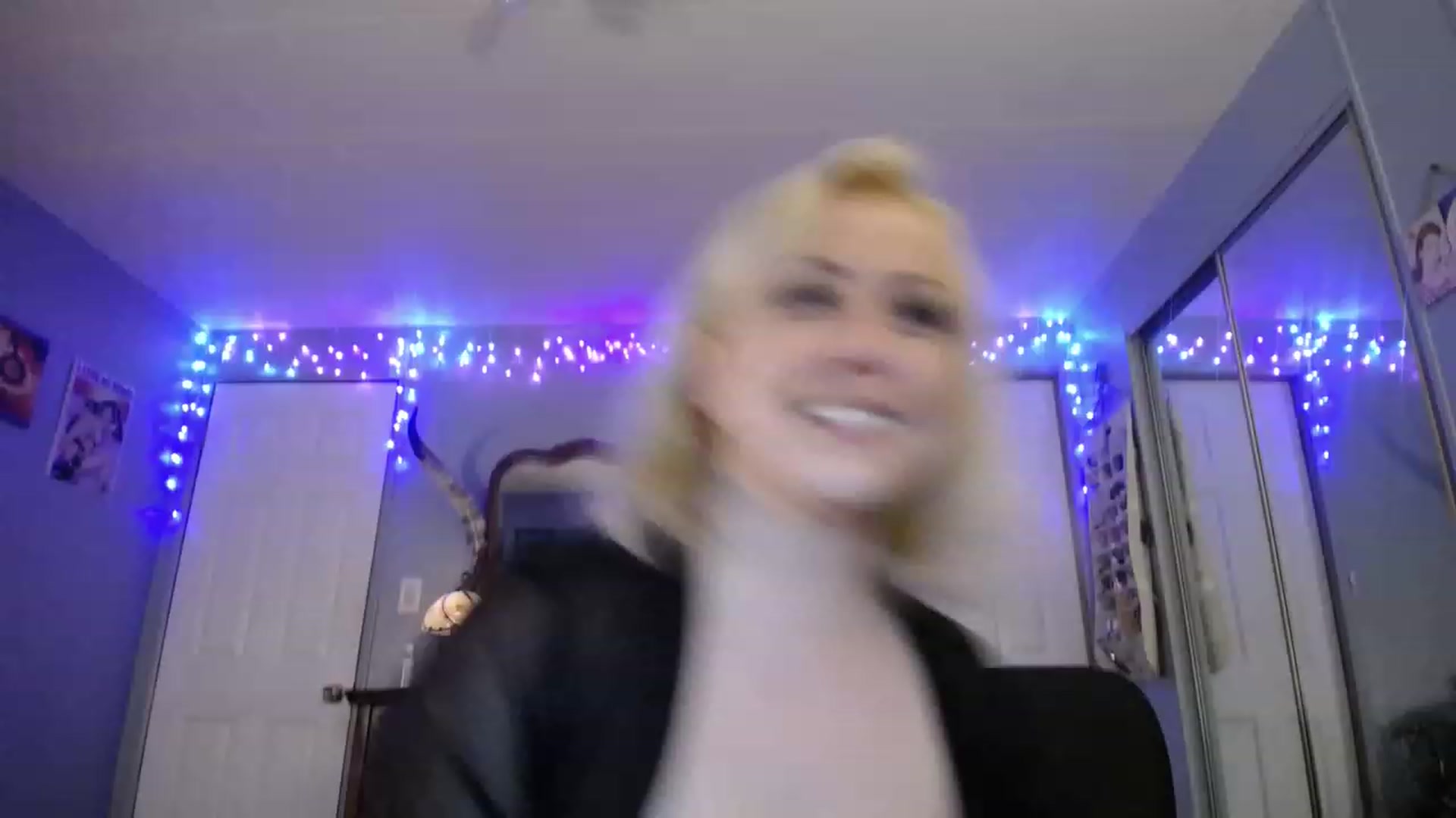 Gallery image thumbnail from Country_Daisy's myfreecams stream on, 04/09/2023, 02:22 image 2 of 20