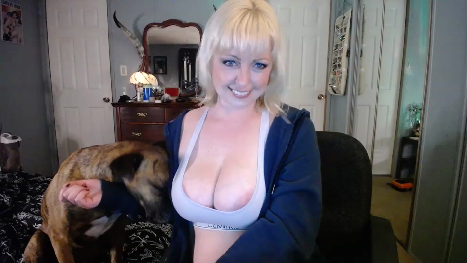 Gallery image thumbnail from Country_Daisy's myfreecams stream on, 04/17/2023, 22:30 image 7 of 20