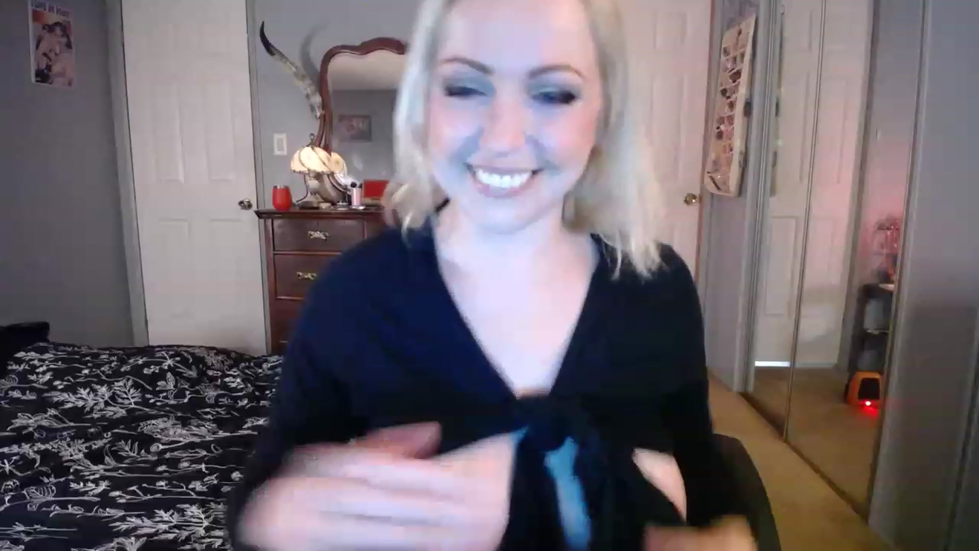 Gallery image thumbnail from Country_Daisy's myfreecams stream on, 04/25/2023, 23:25 image 15 of 20