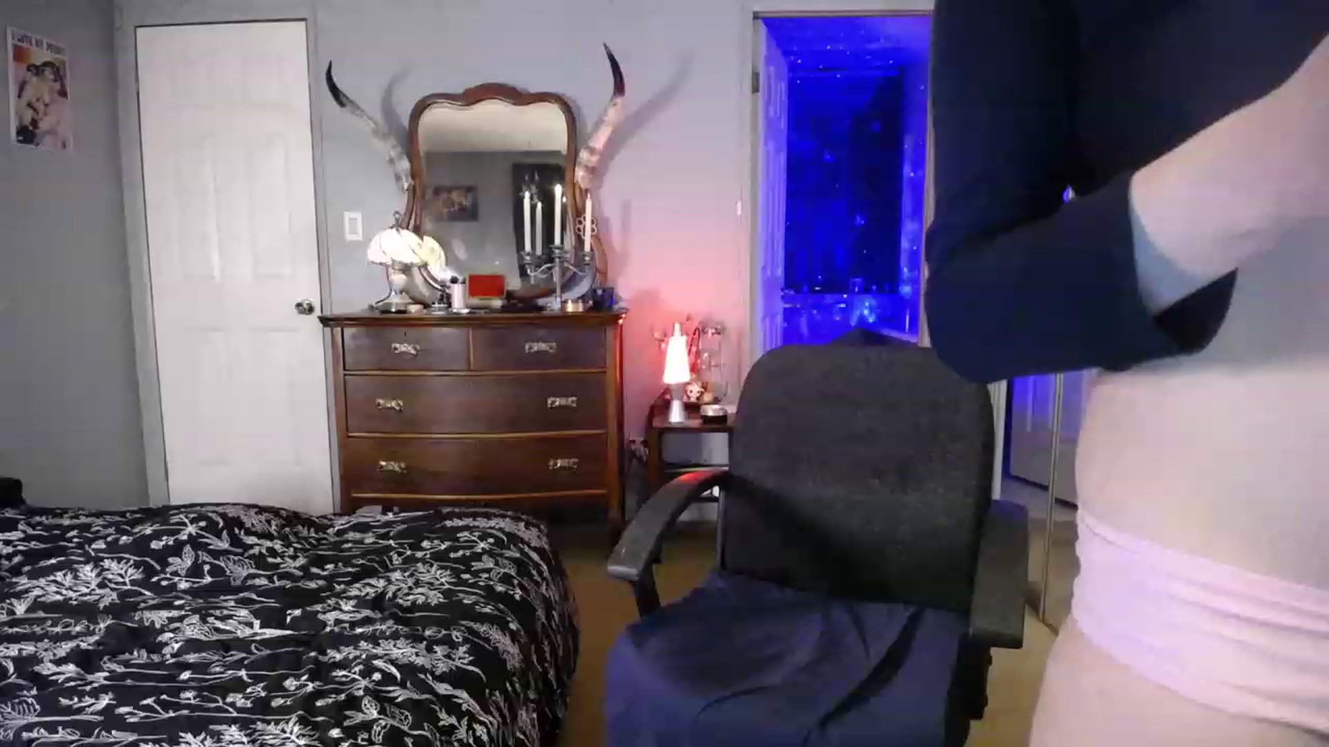 Gallery image thumbnail from Country_Daisy's myfreecams stream on, 04/26/2023, 01:51 image 16 of 20