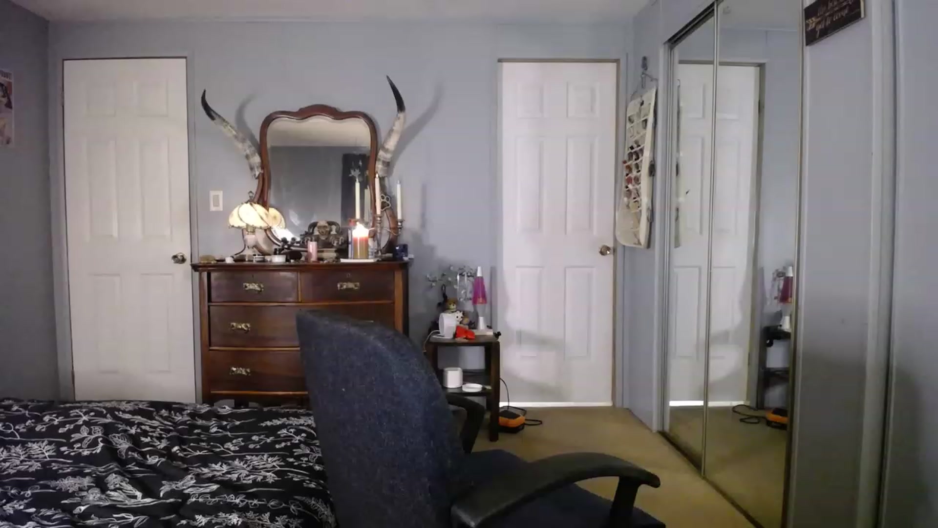 Gallery image thumbnail from Country_Daisy's myfreecams stream on, 05/18/2023, 24:01 image 8 of 20