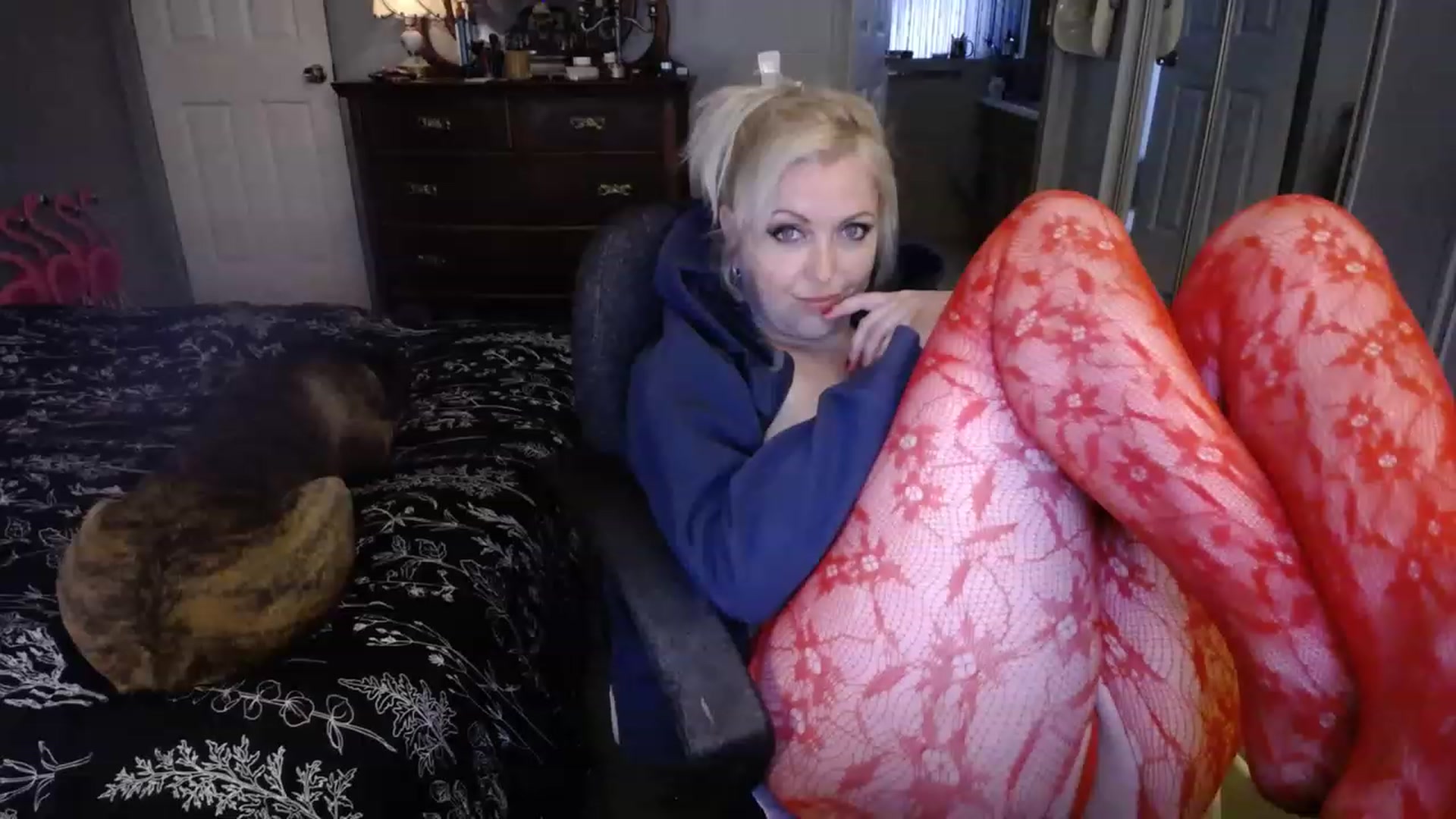 Gallery image thumbnail from Country_Daisy's myfreecams stream on, 06/14/2023, 24:33 image 17 of 20