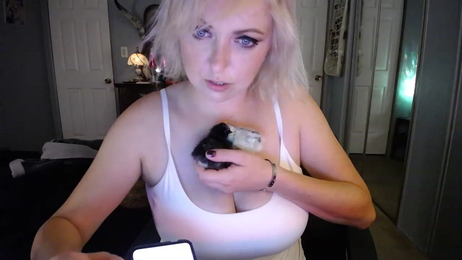 Gallery image thumbnail from Country_Daisy's myfreecams stream on, 06/26/2023, 24:56 image 17 of 20