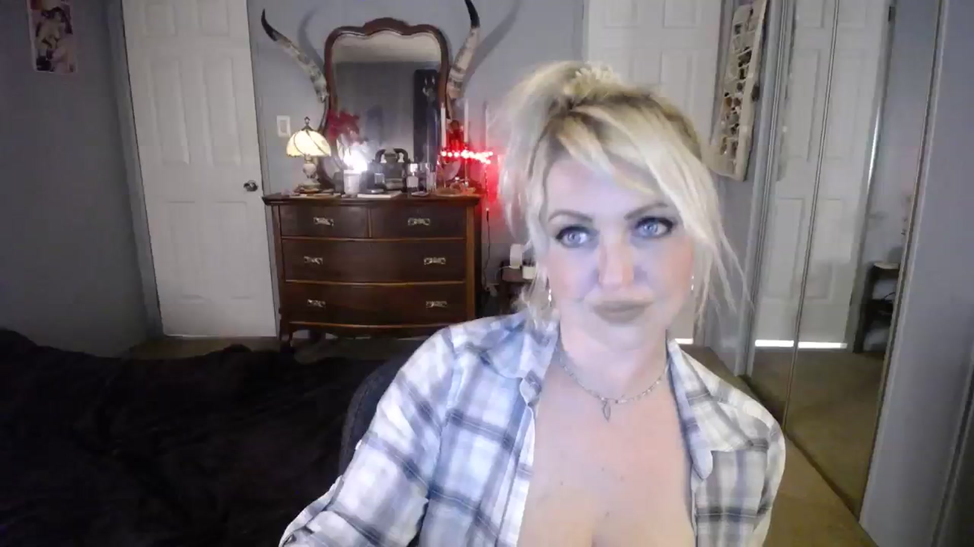 Gallery image thumbnail from Country_Daisy's myfreecams stream on, 07/23/2023, 24:35 image 10 of 20