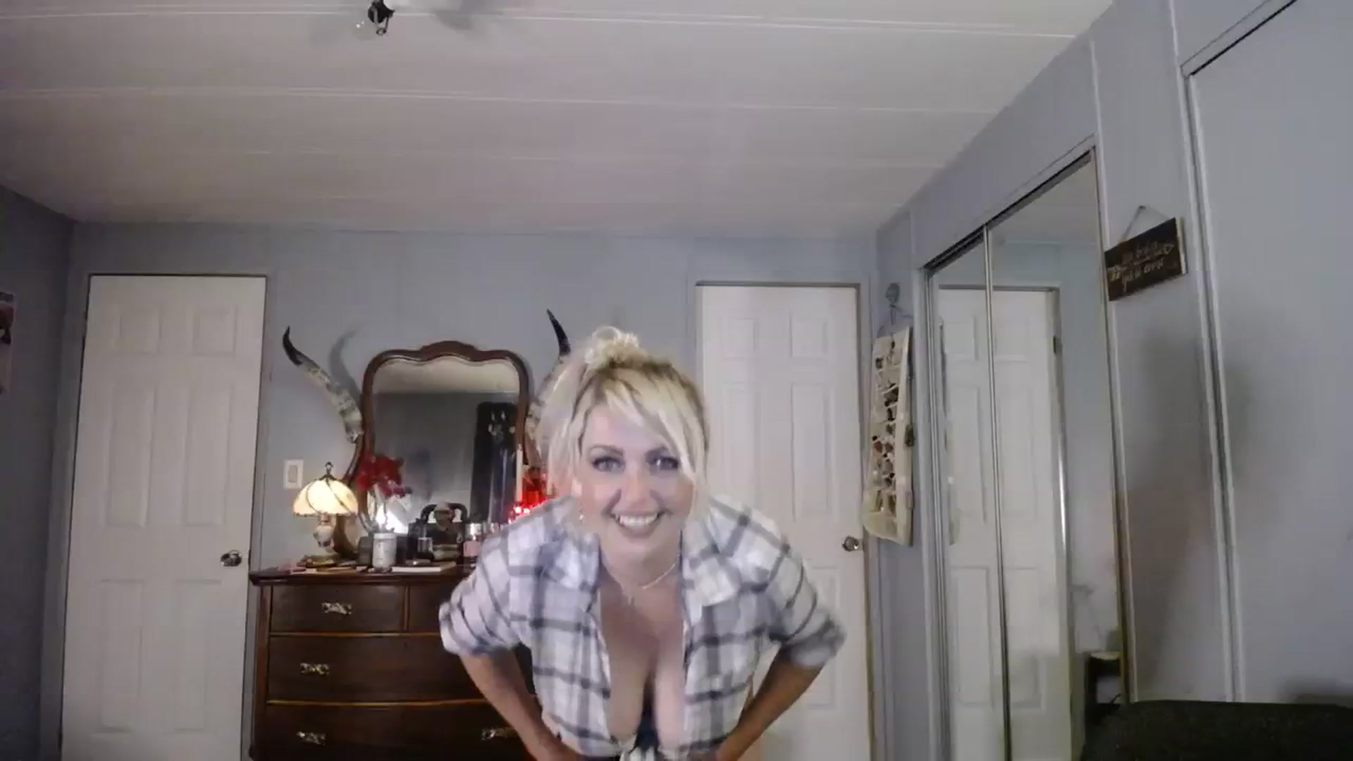 Gallery image thumbnail from Country_Daisy's myfreecams stream on, 07/23/2023, 24:35 image 12 of 20