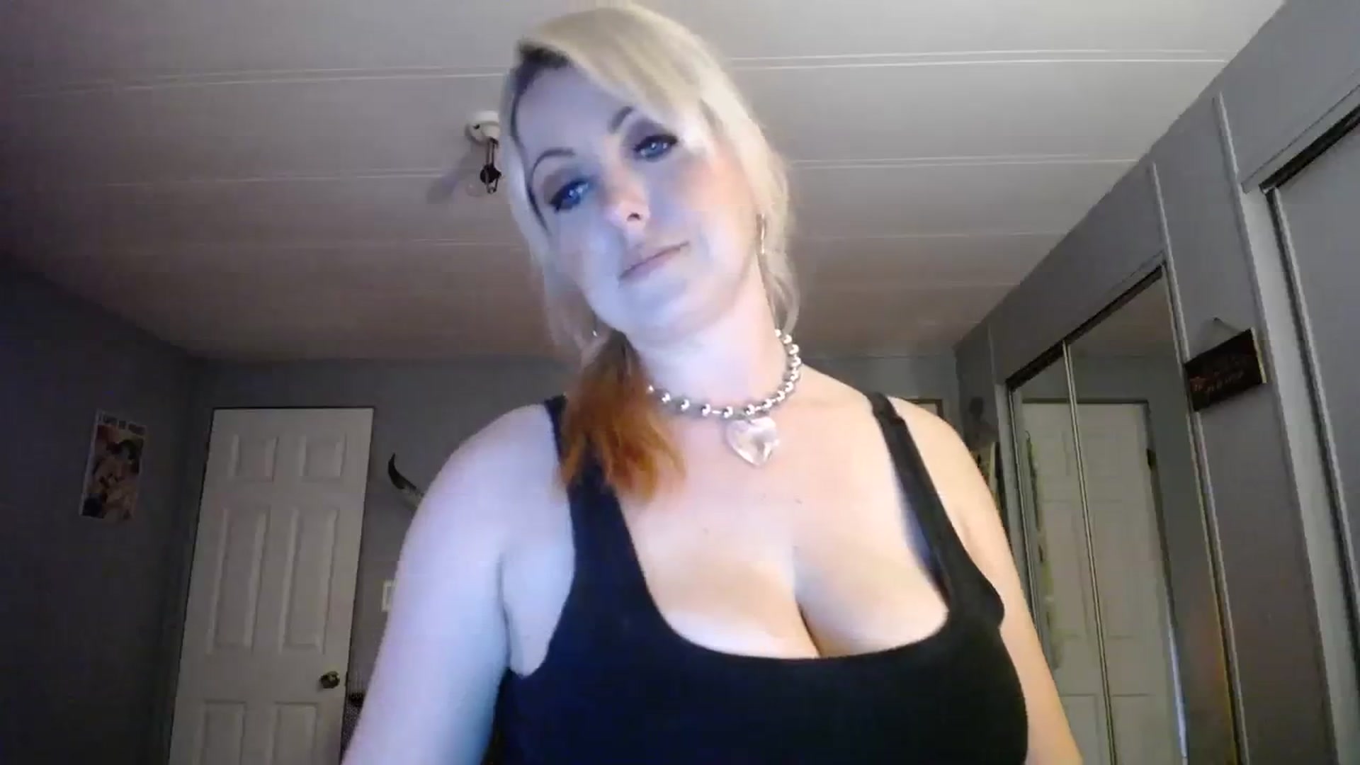 Gallery image thumbnail from Country_Daisy's myfreecams stream on, 07/25/2023, 21:21 image 15 of 20