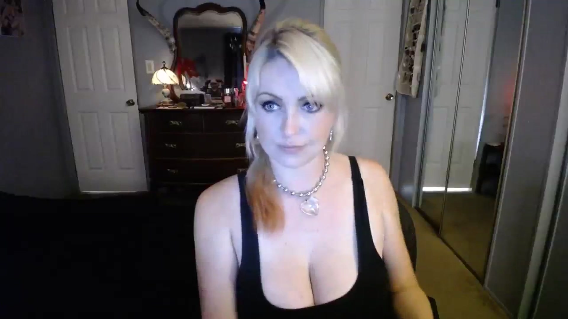 Gallery image thumbnail from Country_Daisy's myfreecams stream on, 07/25/2023, 21:21 image 10 of 20