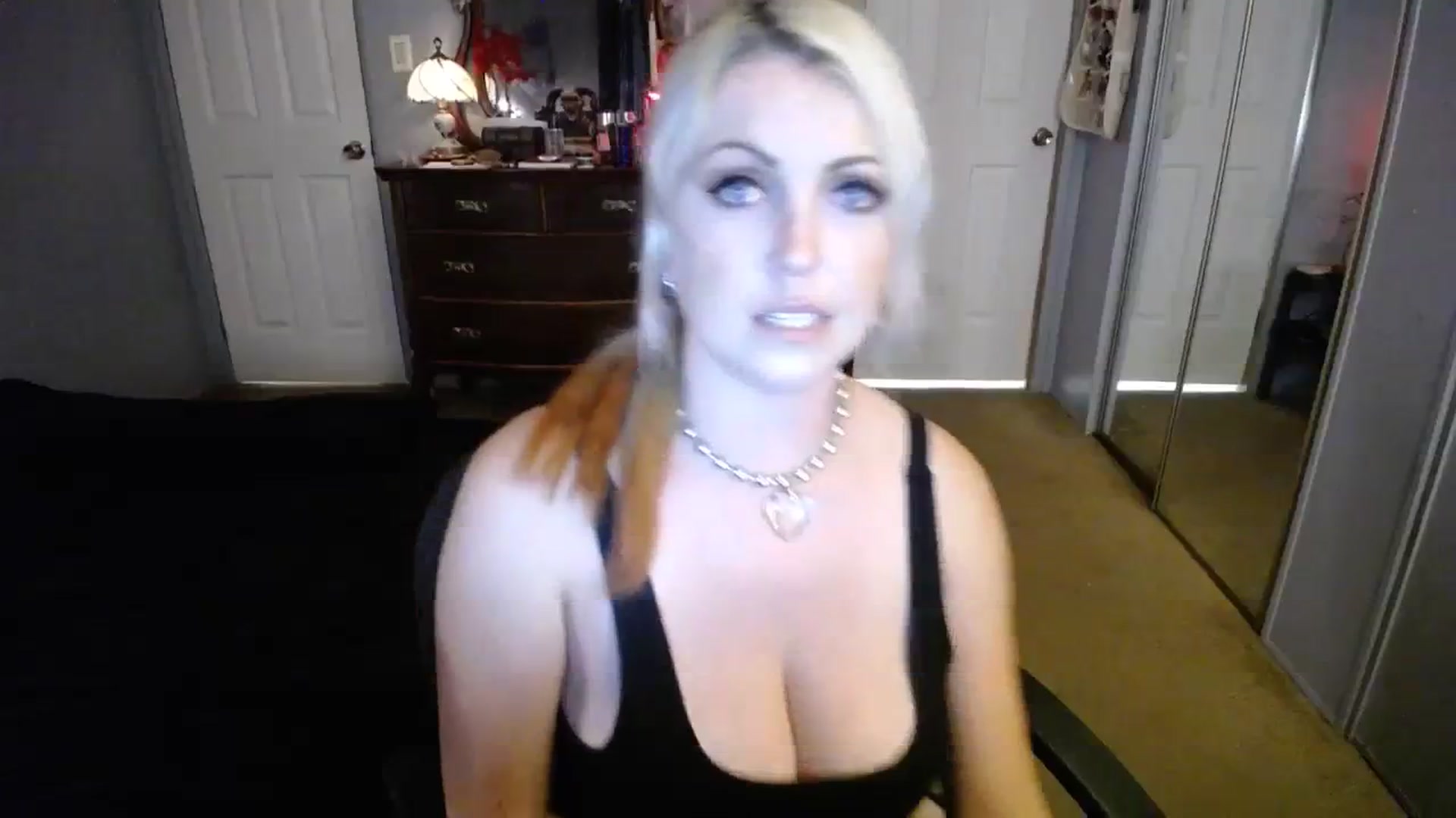 Gallery image thumbnail from Country_Daisy's myfreecams stream on, 07/25/2023, 23:58 image 3 of 20