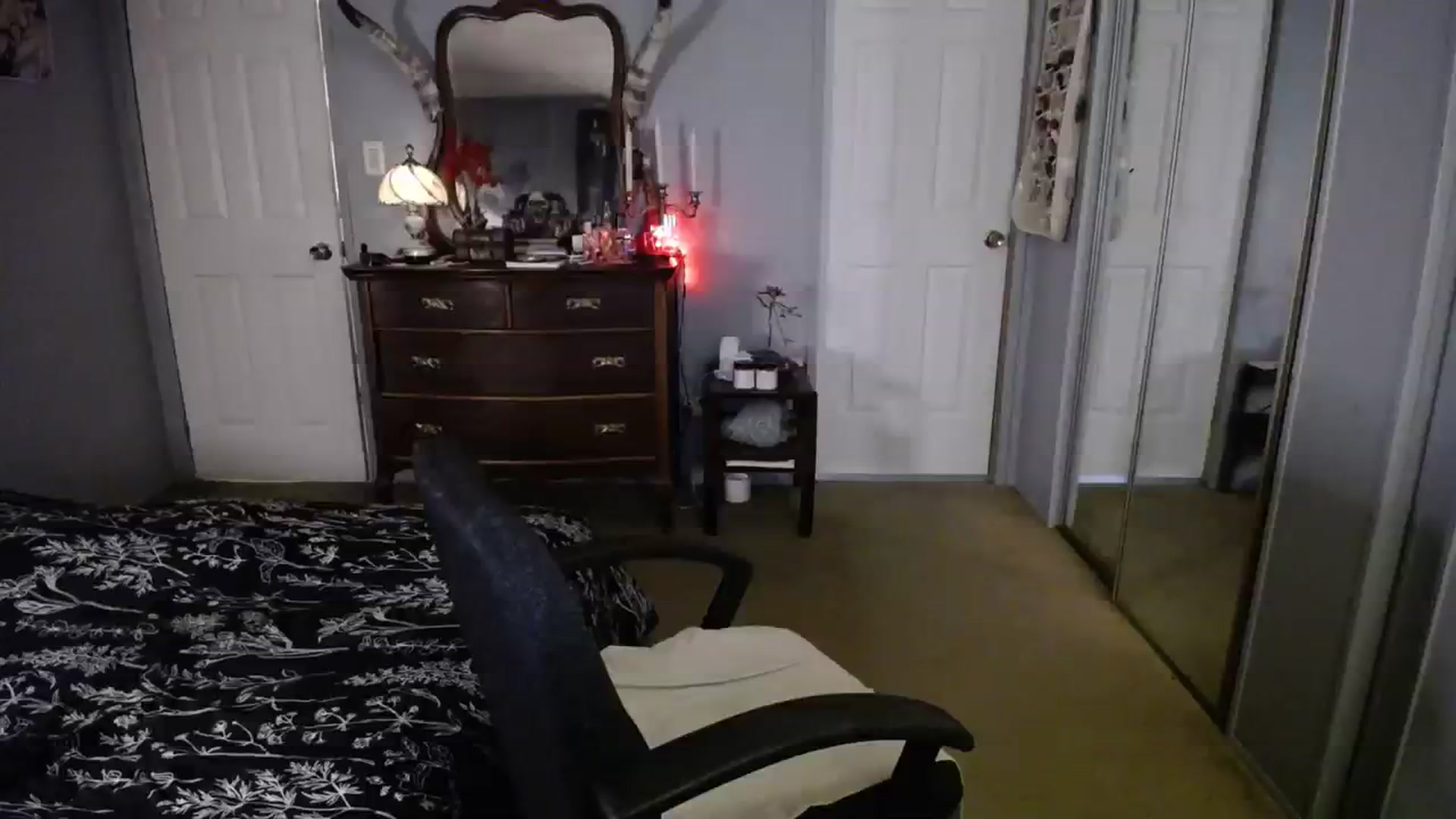 Gallery image thumbnail from Country_Daisy's myfreecams stream on, 08/04/2023, 24:04 image 19 of 20