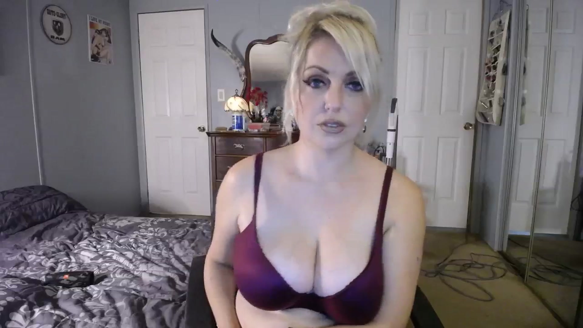Gallery image thumbnail from Country_Daisy's myfreecams stream on, 10/21/2023, 21:39 image 8 of 20
