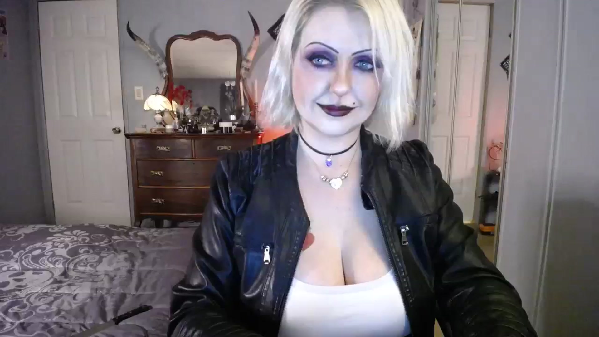 Gallery image thumbnail from Country_Daisy's myfreecams stream on, 10/30/2023, 22:05 image 7 of 20