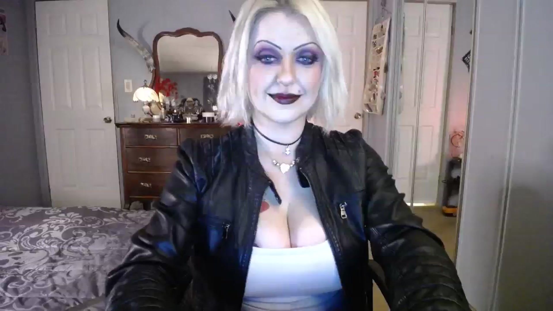 Gallery image thumbnail from Country_Daisy's myfreecams stream on, 10/30/2023, 22:05 image 9 of 20