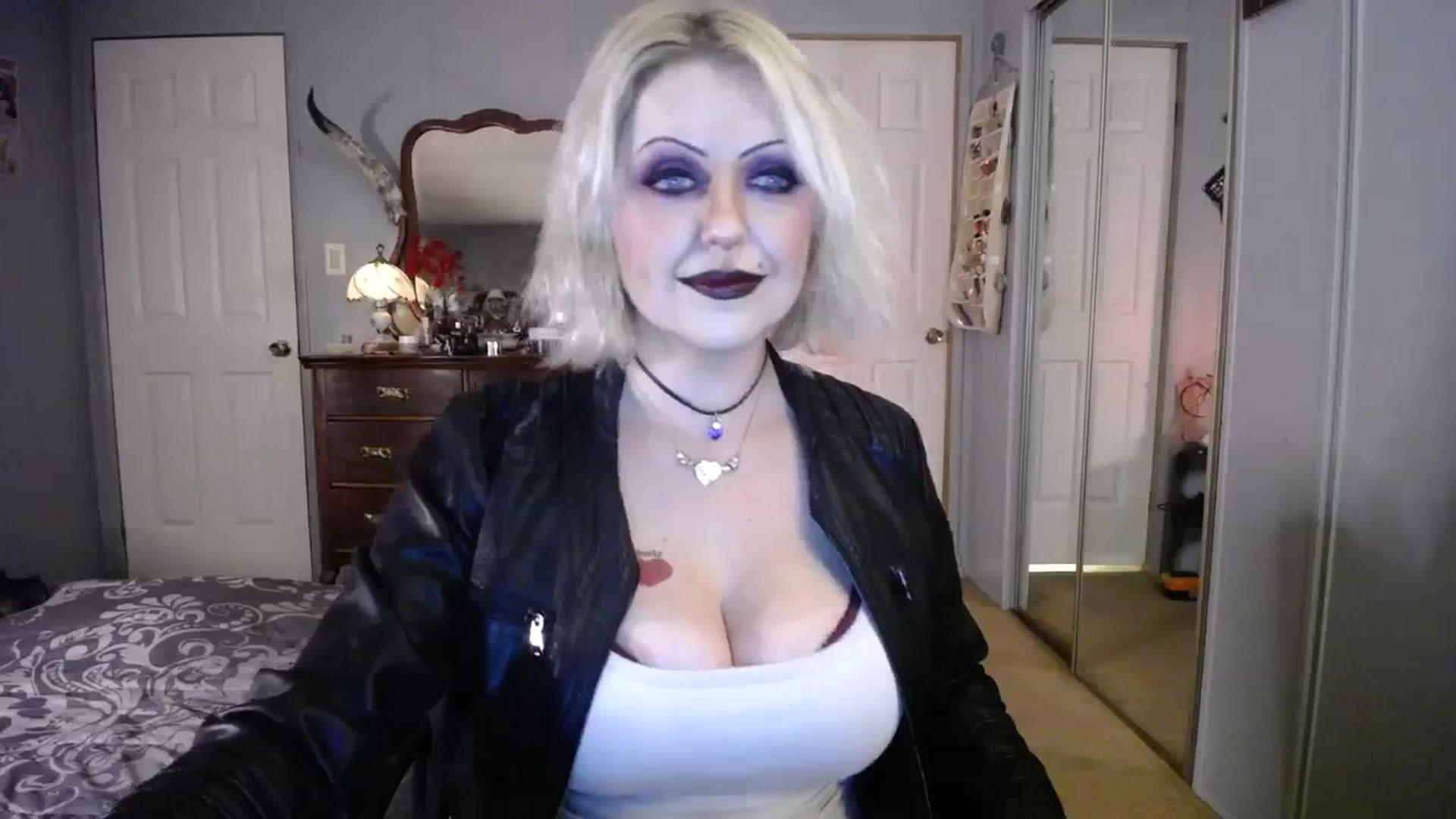 Gallery image thumbnail from Country_Daisy's myfreecams stream on, 10/30/2023, 22:05 image 19 of 20
