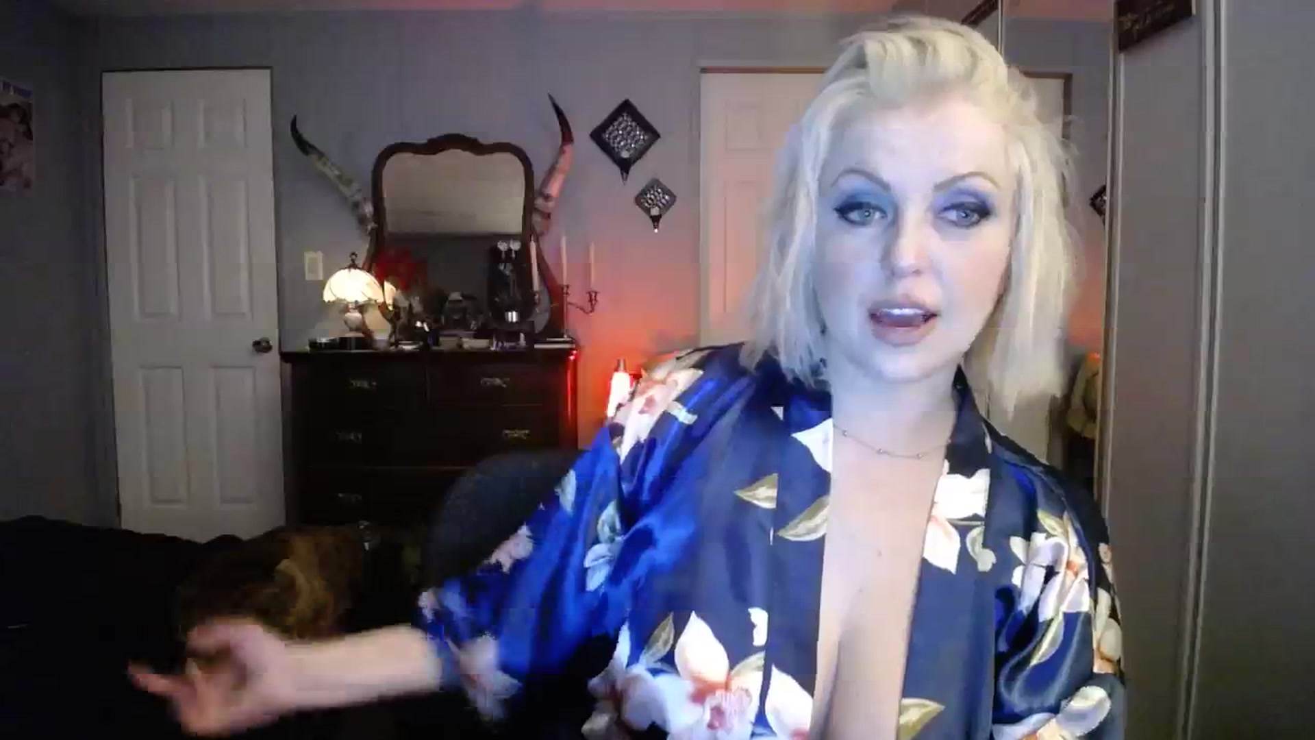 Gallery image thumbnail from Country_Daisy's myfreecams stream on, 11/15/2023, 01:39 image 17 of 20