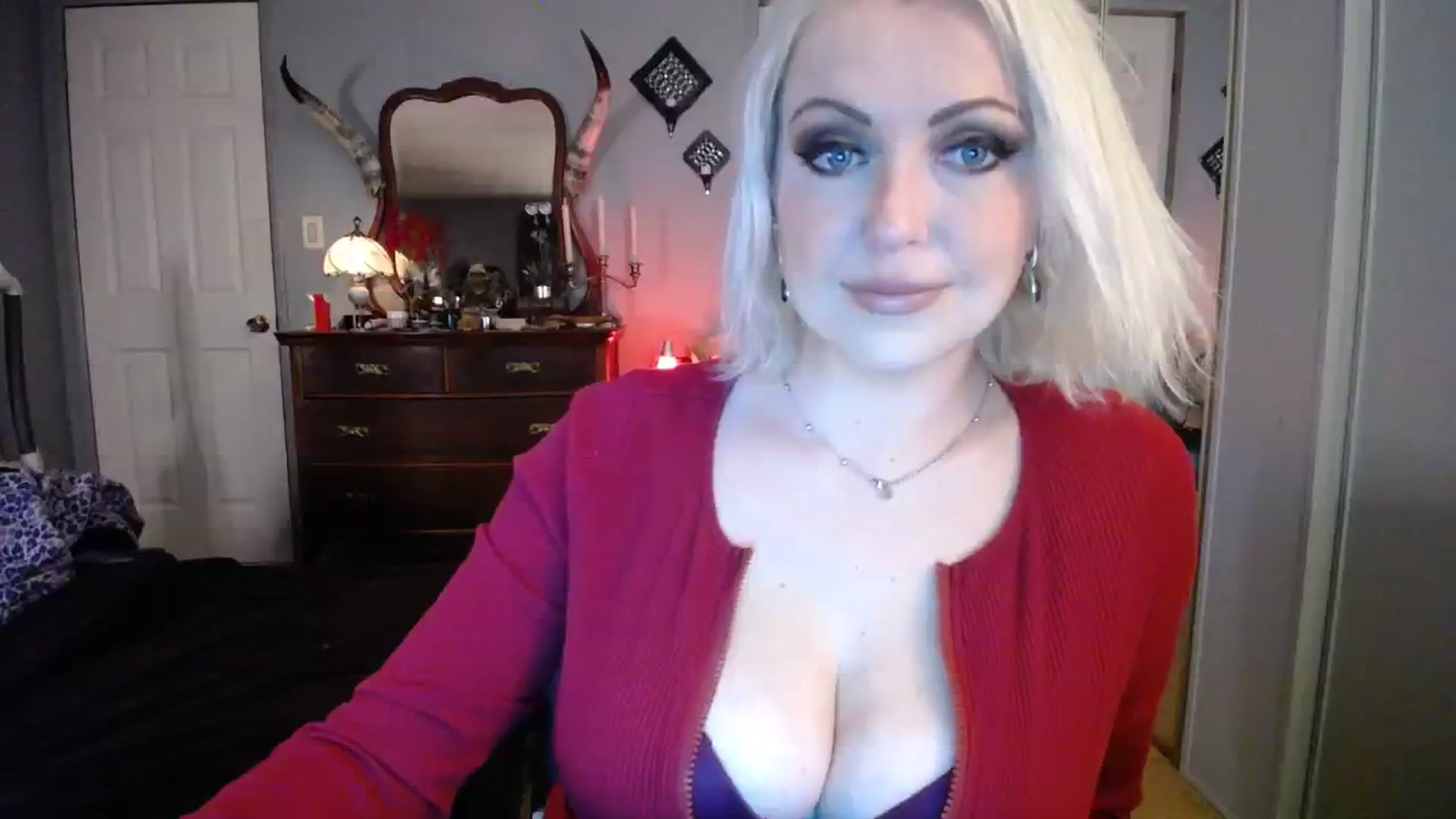 Gallery image thumbnail from Country_Daisy's myfreecams stream on, 11/16/2023, 19:45 image 12 of 20