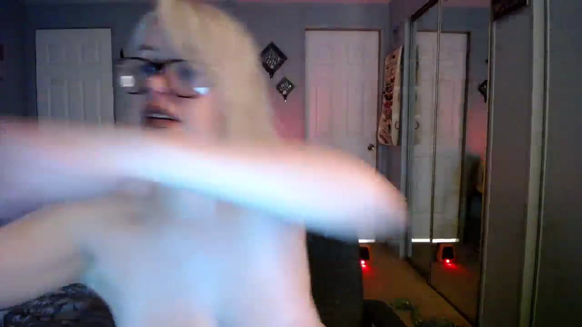 Gallery image thumbnail from Country_Daisy's myfreecams stream on, 12/04/2023, 23:34 image 19 of 20