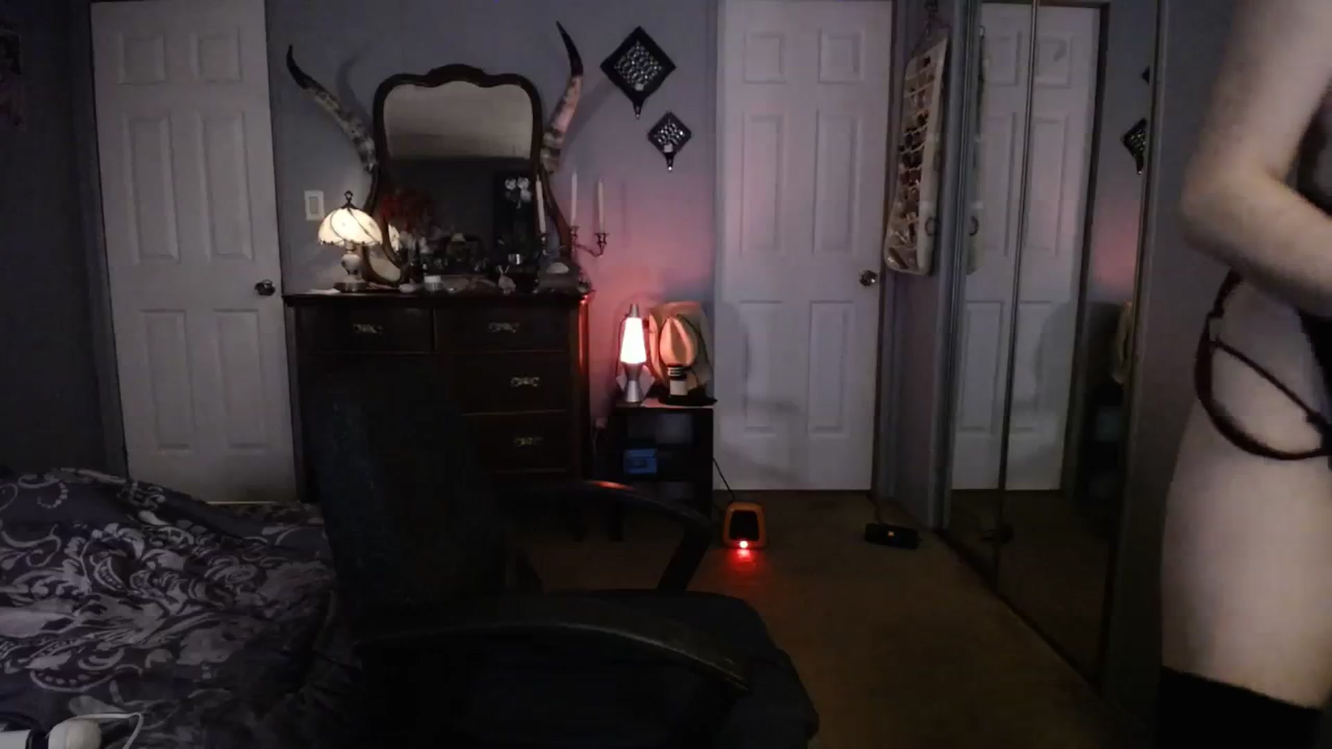 Gallery image thumbnail from Country_Daisy's myfreecams stream on, 12/06/2023, 02:08 image 5 of 20