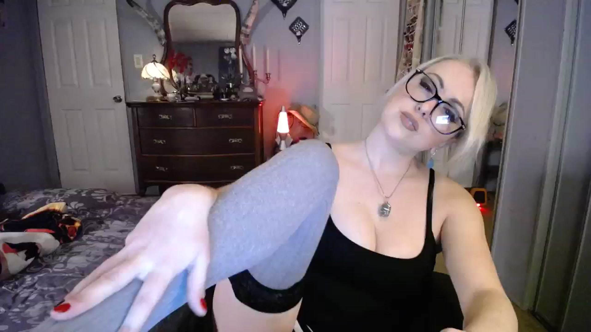 Gallery image thumbnail from Country_Daisy's myfreecams stream on, 12/12/2023, 24:31 image 13 of 20