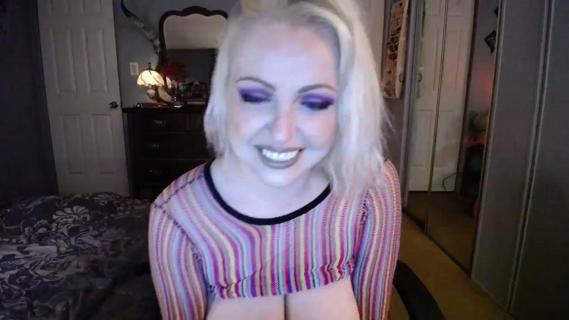 Gallery image thumbnail from Country_Daisy's myfreecams stream on, 12/21/2023, 23:39 image 15 of 20