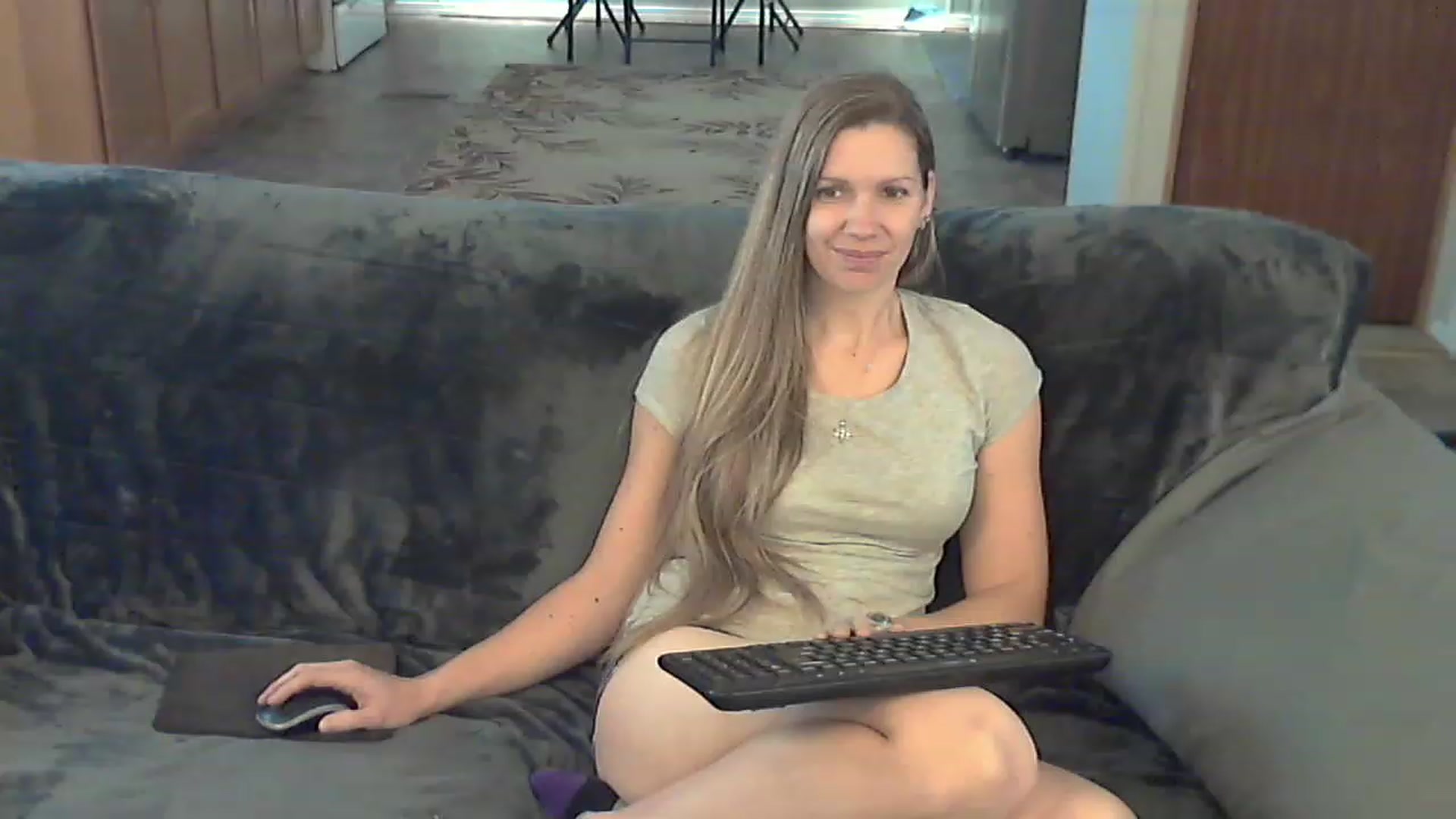 Gallery image thumbnail from Country_vixen's myfreecams stream on, 11/20/2022, 15:48 image 15 of 20