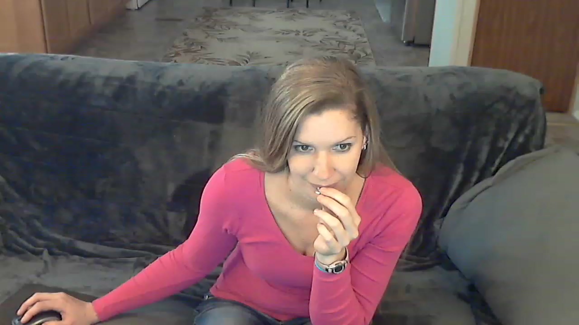Gallery image thumbnail from Country_vixen's myfreecams stream on, 11/25/2022, 16:15 image 16 of 20