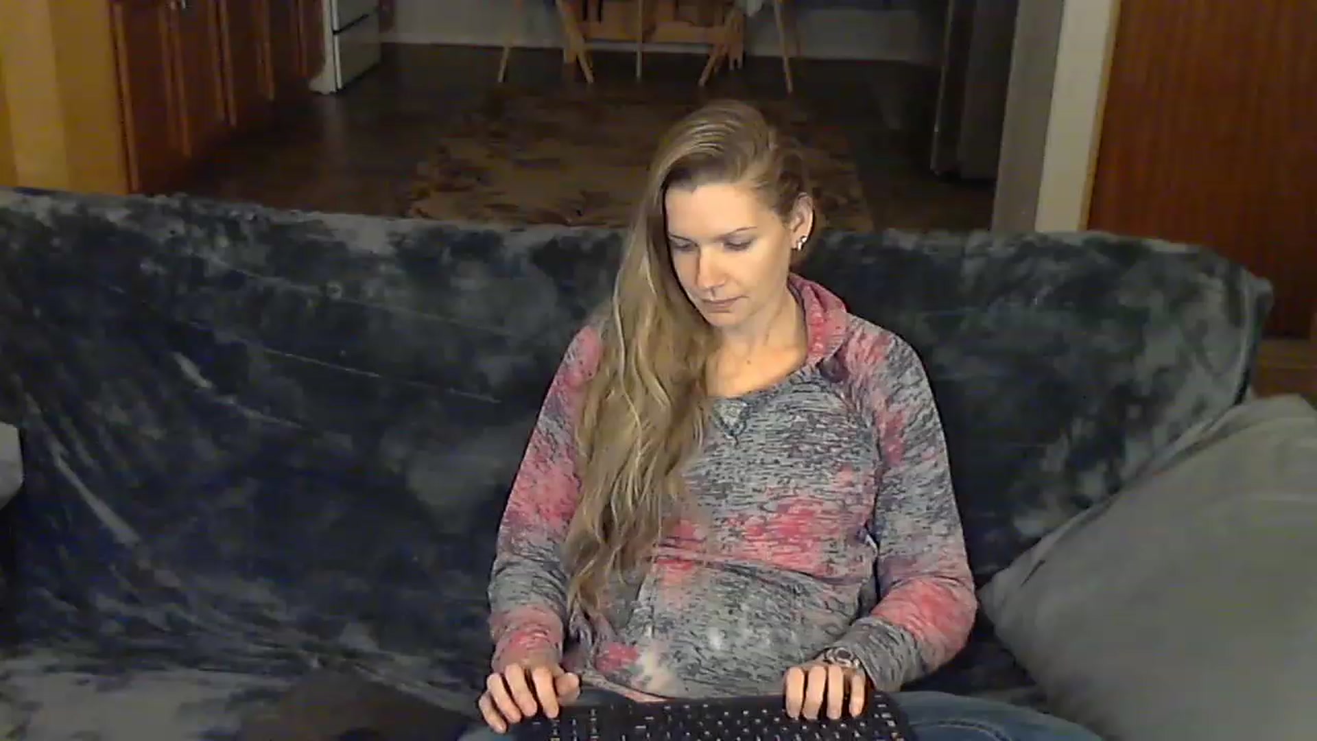 Gallery image thumbnail from Country_vixen's myfreecams stream on, 12/09/2022, 02:58 image 10 of 20