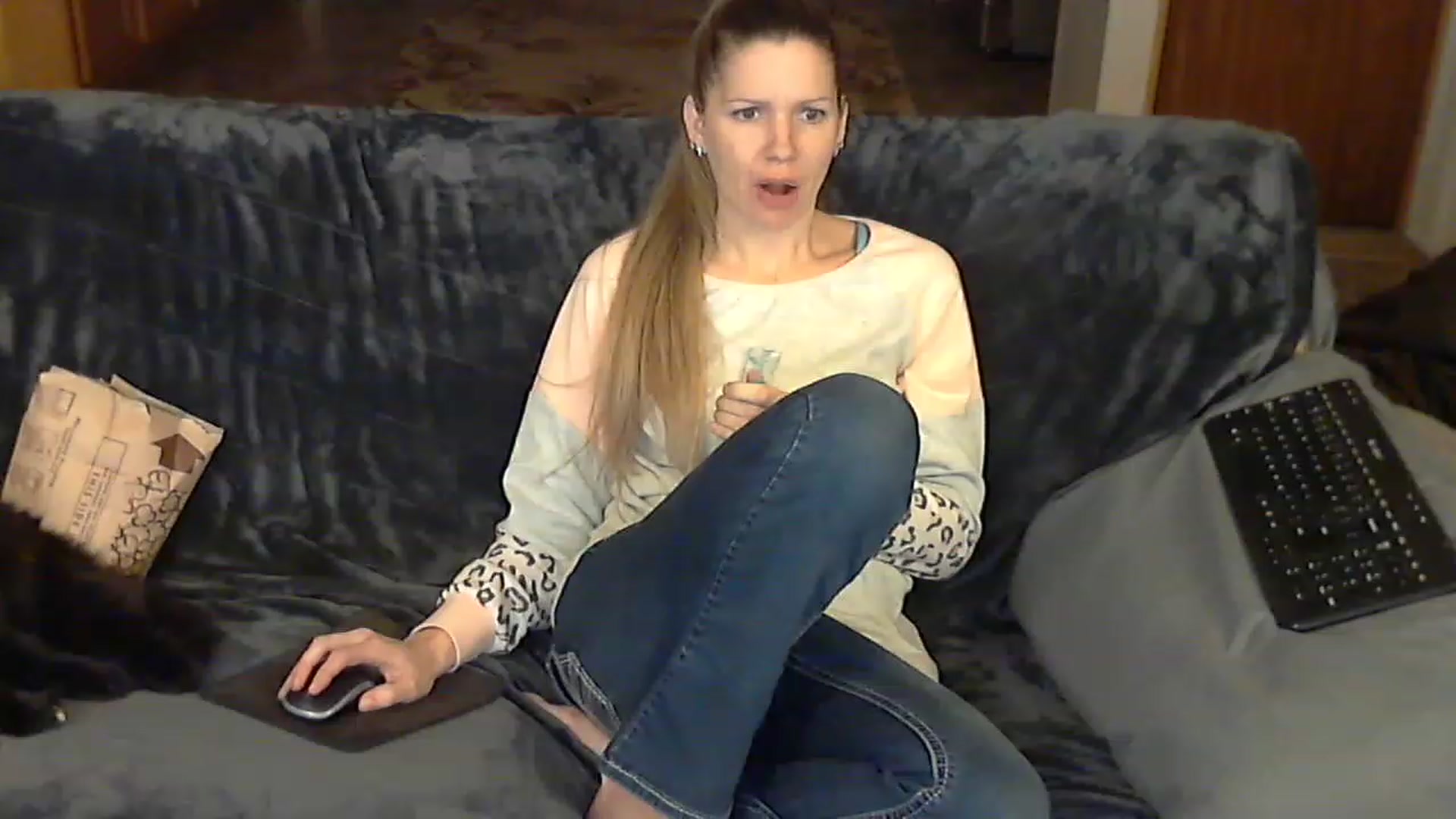 Gallery image thumbnail from Country_vixen's myfreecams stream on, 12/18/2022, 03:02 image 19 of 20