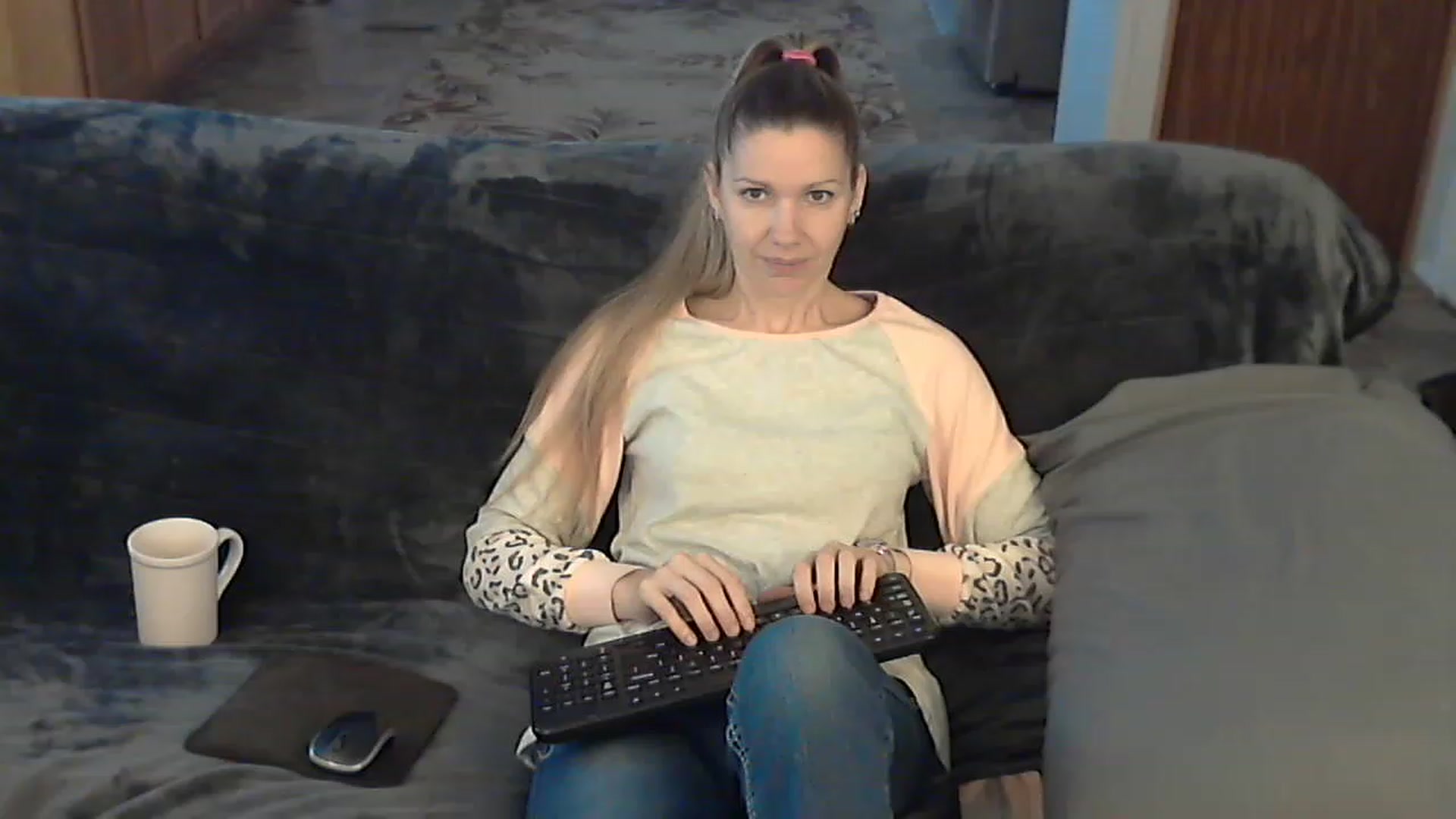 Gallery image thumbnail from Country_vixen's myfreecams stream on, 12/18/2022, 15:07 image 9 of 20