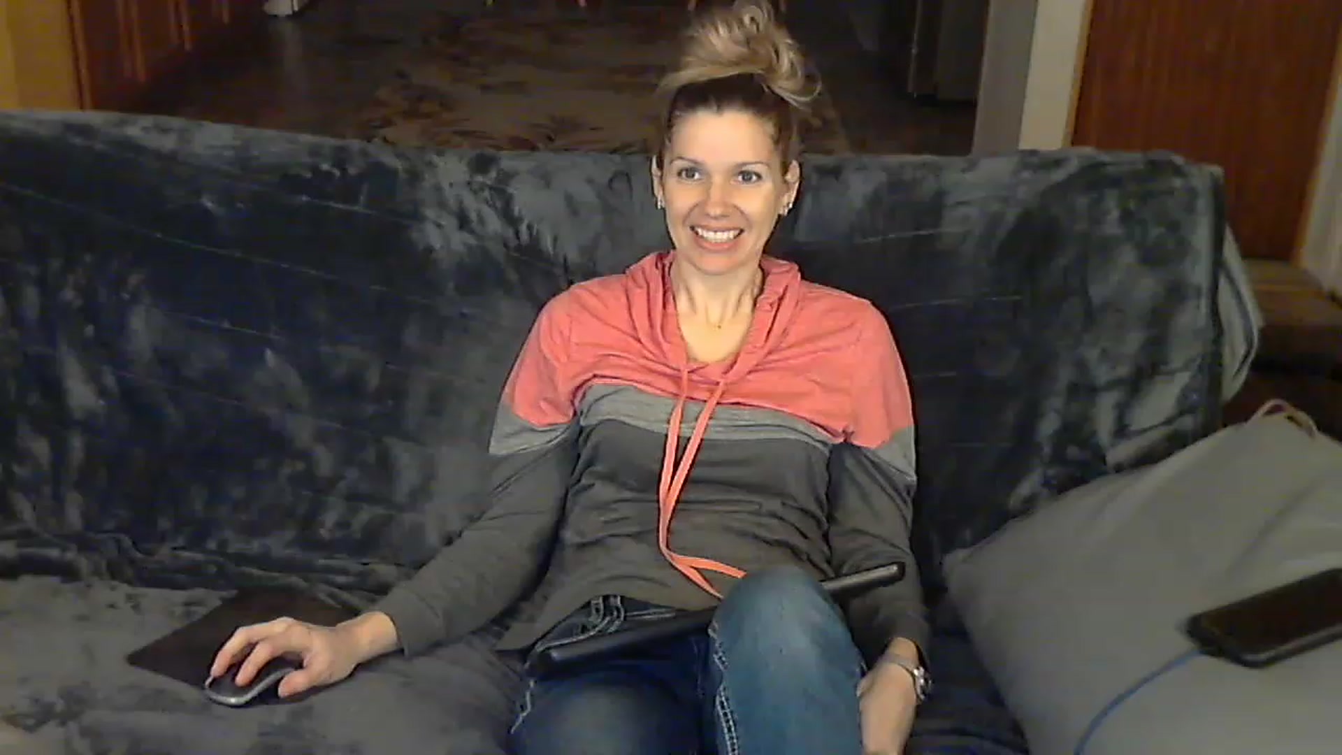 Gallery image thumbnail from Country_vixen's myfreecams stream on, 01/18/2023, 15:27 image 10 of 20