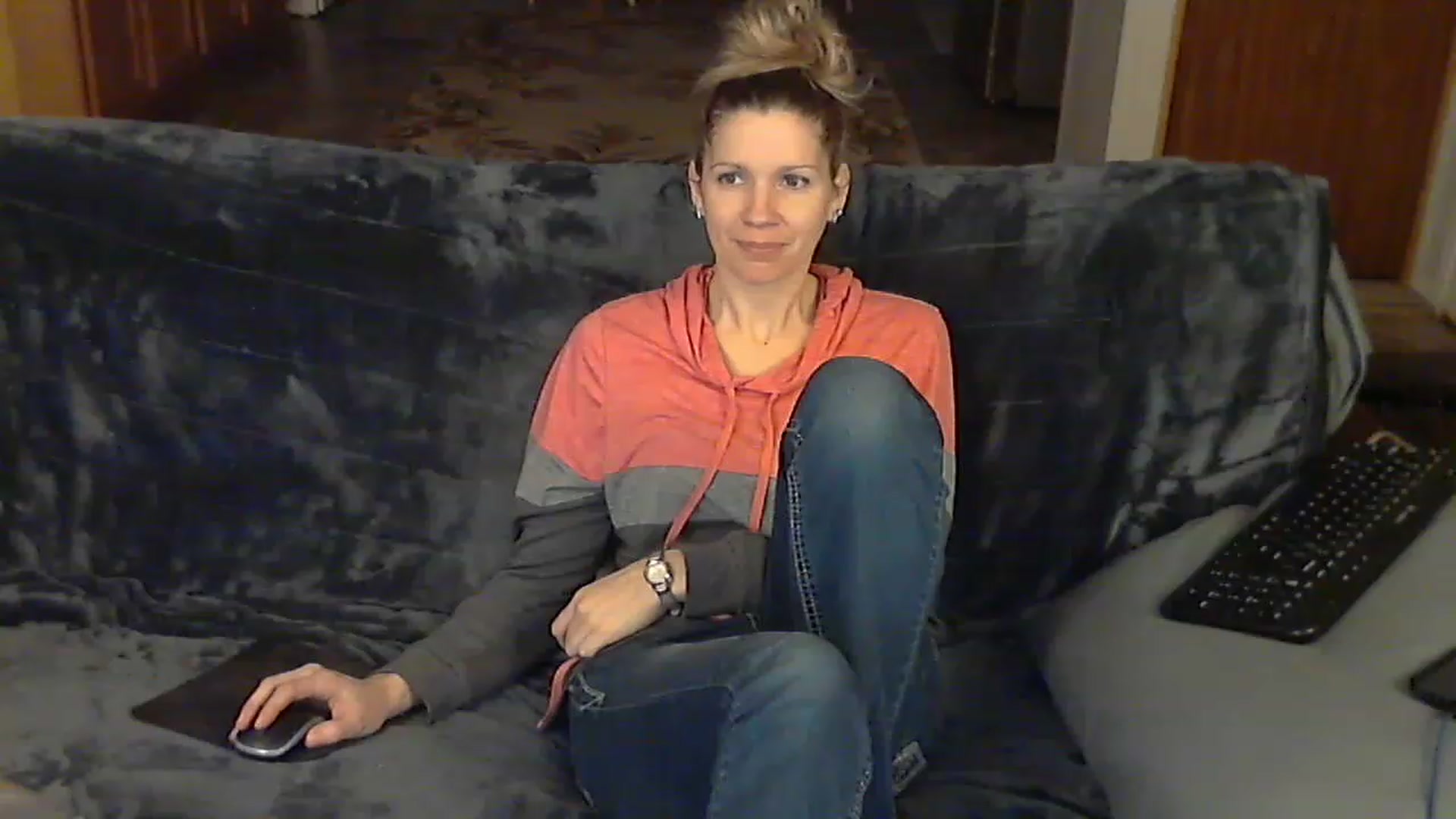 Gallery image thumbnail from Country_vixen's myfreecams stream on, 01/18/2023, 15:27 image 7 of 20