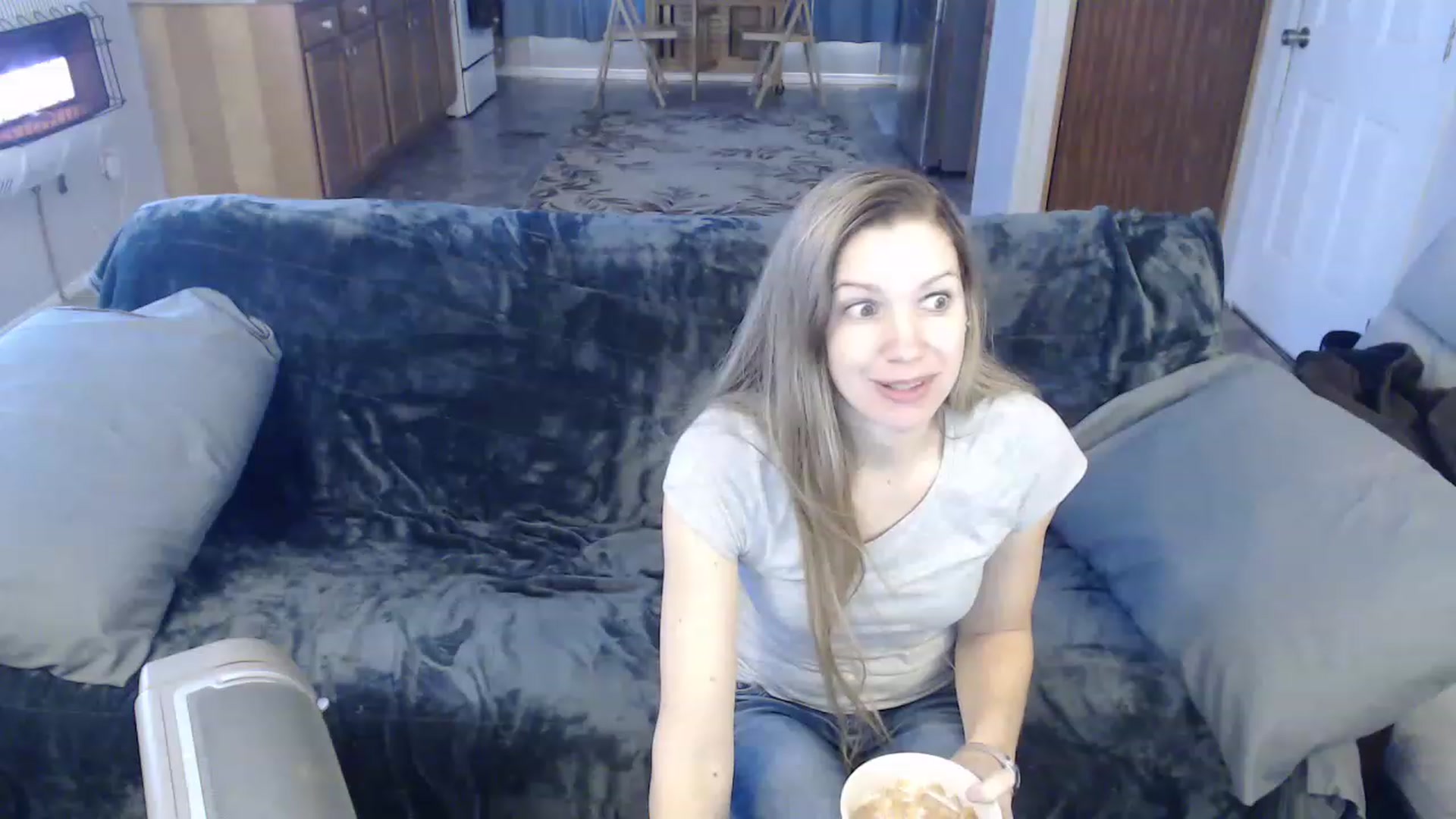 Gallery image thumbnail from Country_vixen's myfreecams stream on, 01/28/2023, 14:32 image 2 of 20