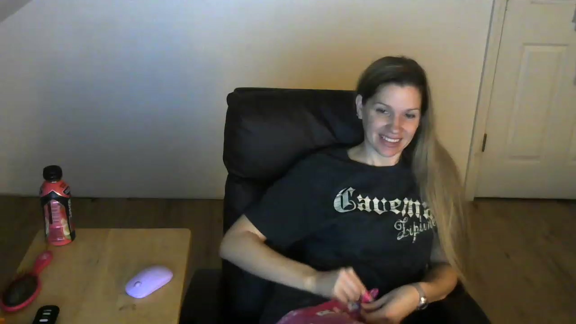 Gallery image thumbnail from Country_vixen's myfreecams stream on, 01/31/2023, 13:34 image 3 of 20