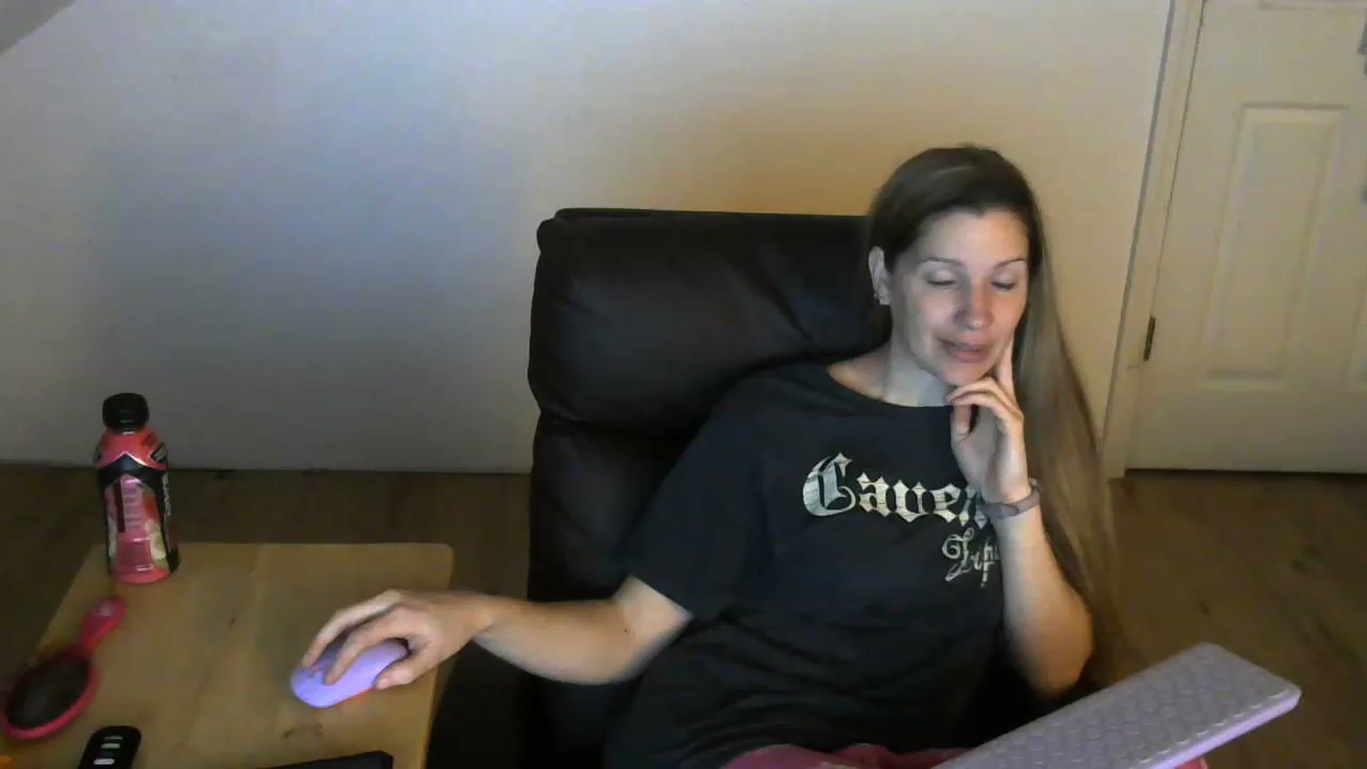 Gallery image thumbnail from Country_vixen's myfreecams stream on, 01/31/2023, 13:34 image 5 of 20