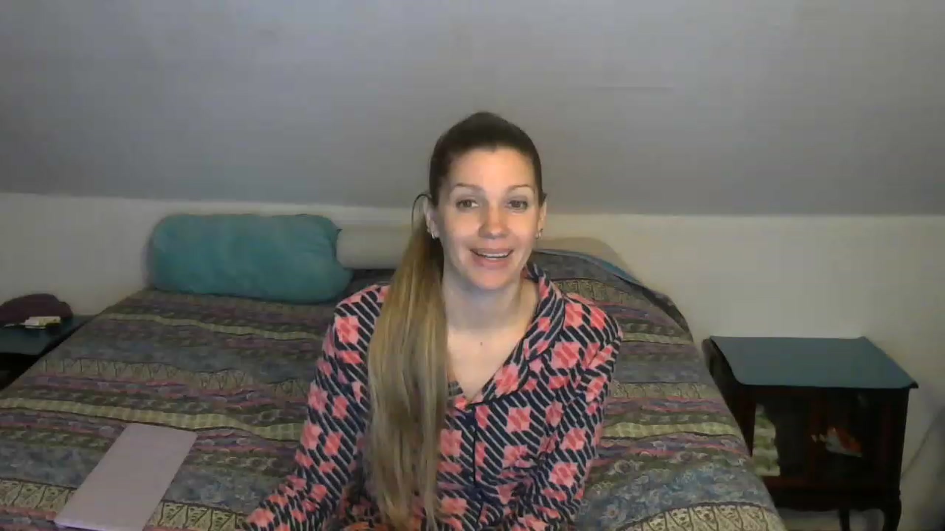 Gallery image thumbnail from Country_vixen's myfreecams stream on, 02/04/2023, 14:39 image 17 of 20