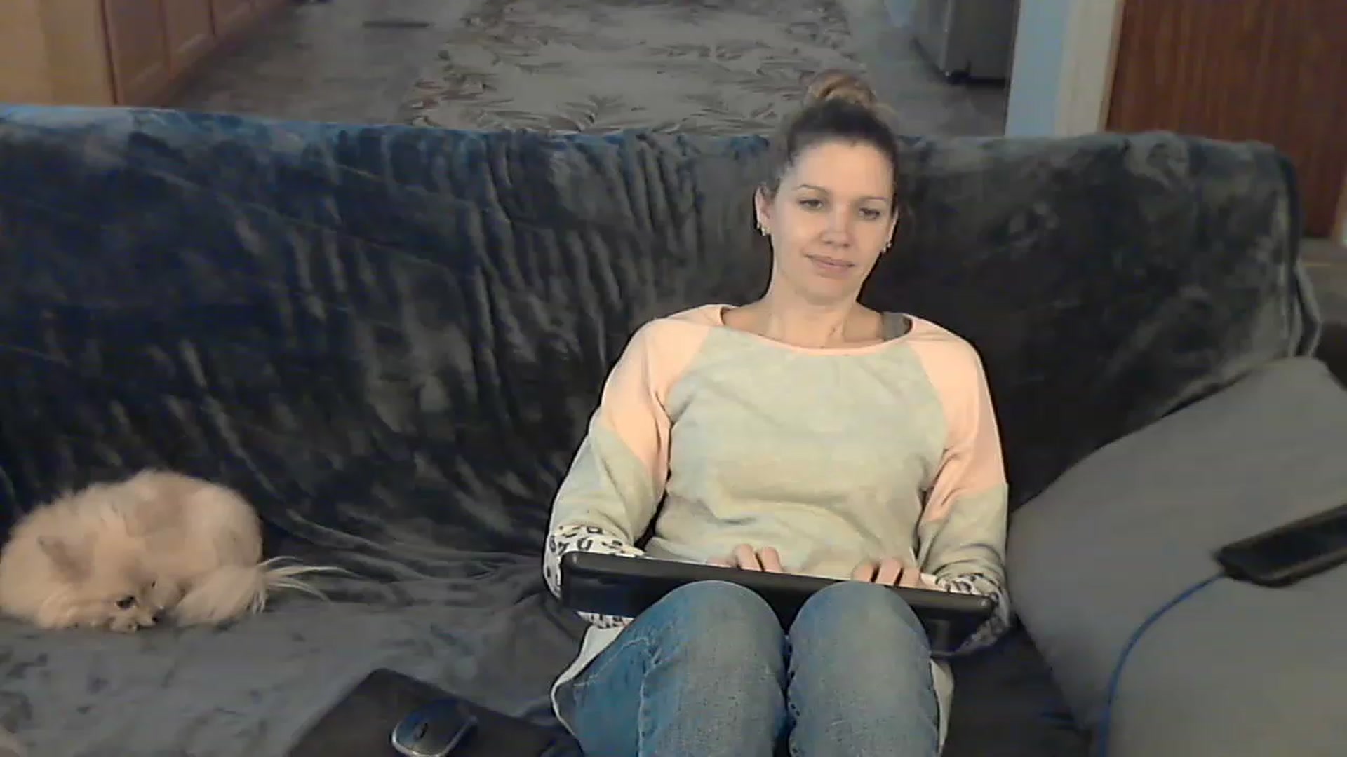 Gallery image thumbnail from Country_vixen's myfreecams stream on, 02/05/2023, 15:11 image 5 of 20