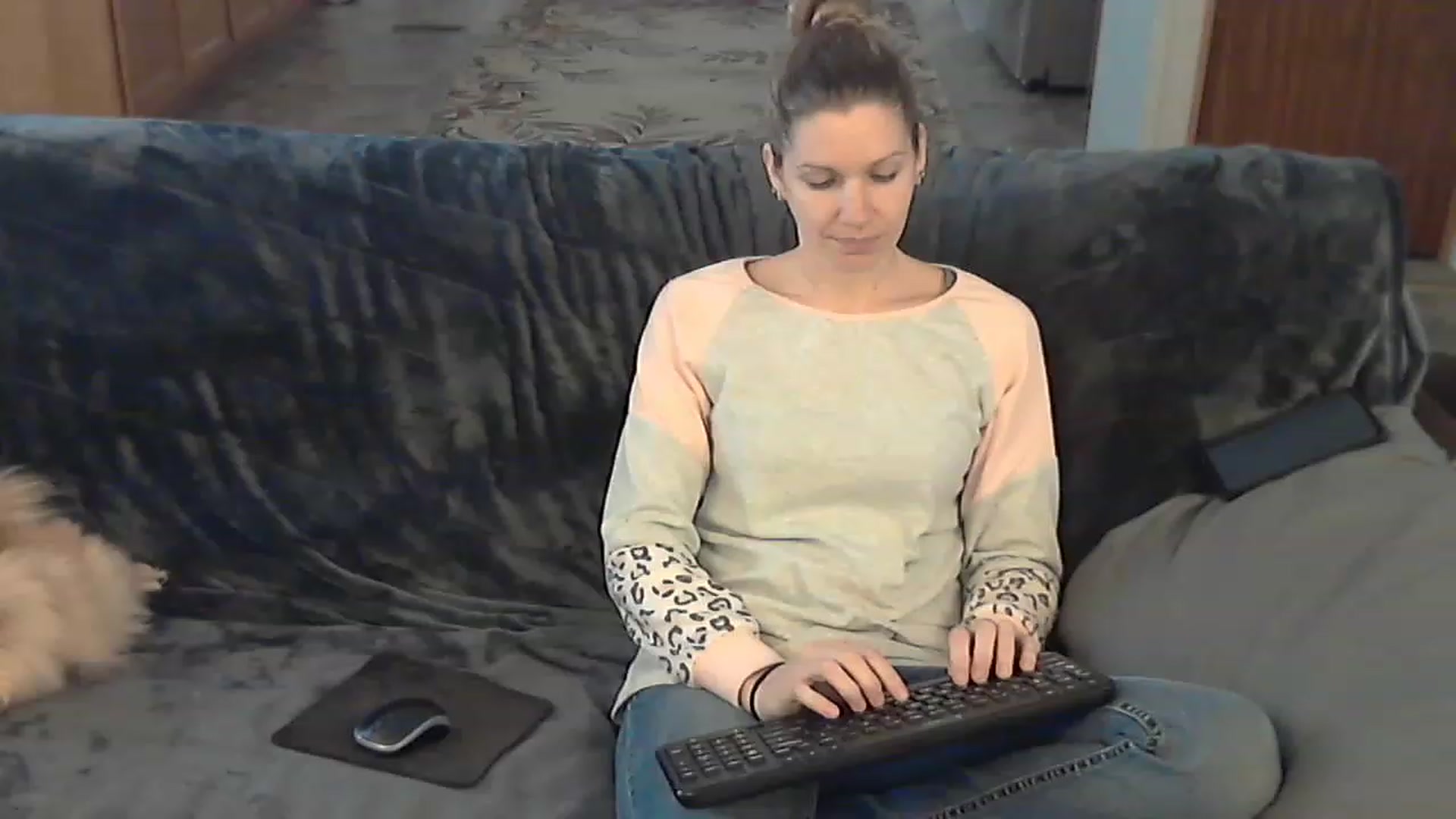 Gallery image thumbnail from Country_vixen's myfreecams stream on, 02/05/2023, 15:11 image 19 of 20