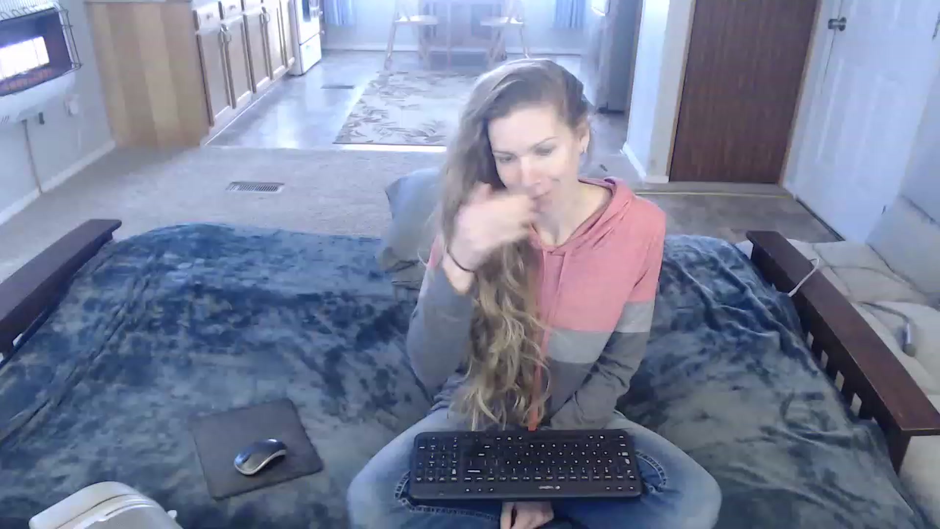 Gallery image thumbnail from Country_vixen's myfreecams stream on, 02/20/2023, 15:48 image 1 of 20