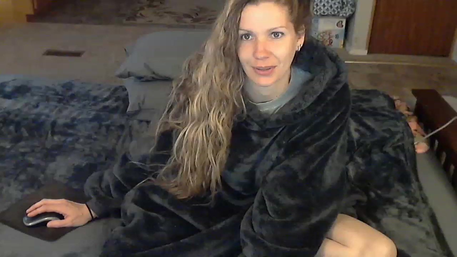 Gallery image thumbnail from Country_vixen's myfreecams stream on, 03/03/2023, 15:28 image 10 of 20