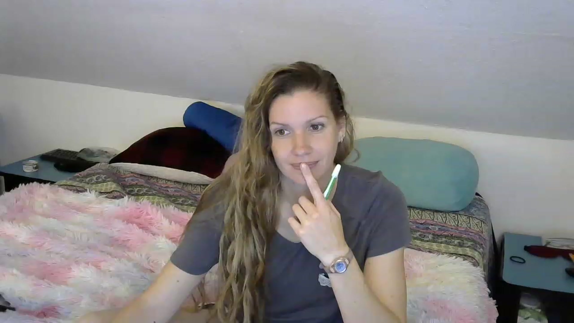 Gallery image thumbnail from Country_vixen's myfreecams stream on, 03/04/2023, 15:58 image 14 of 20